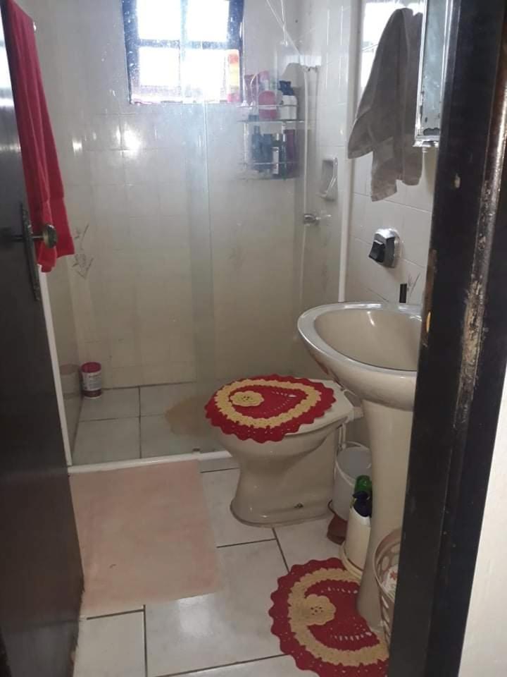 Two-Bedroom House photo 3