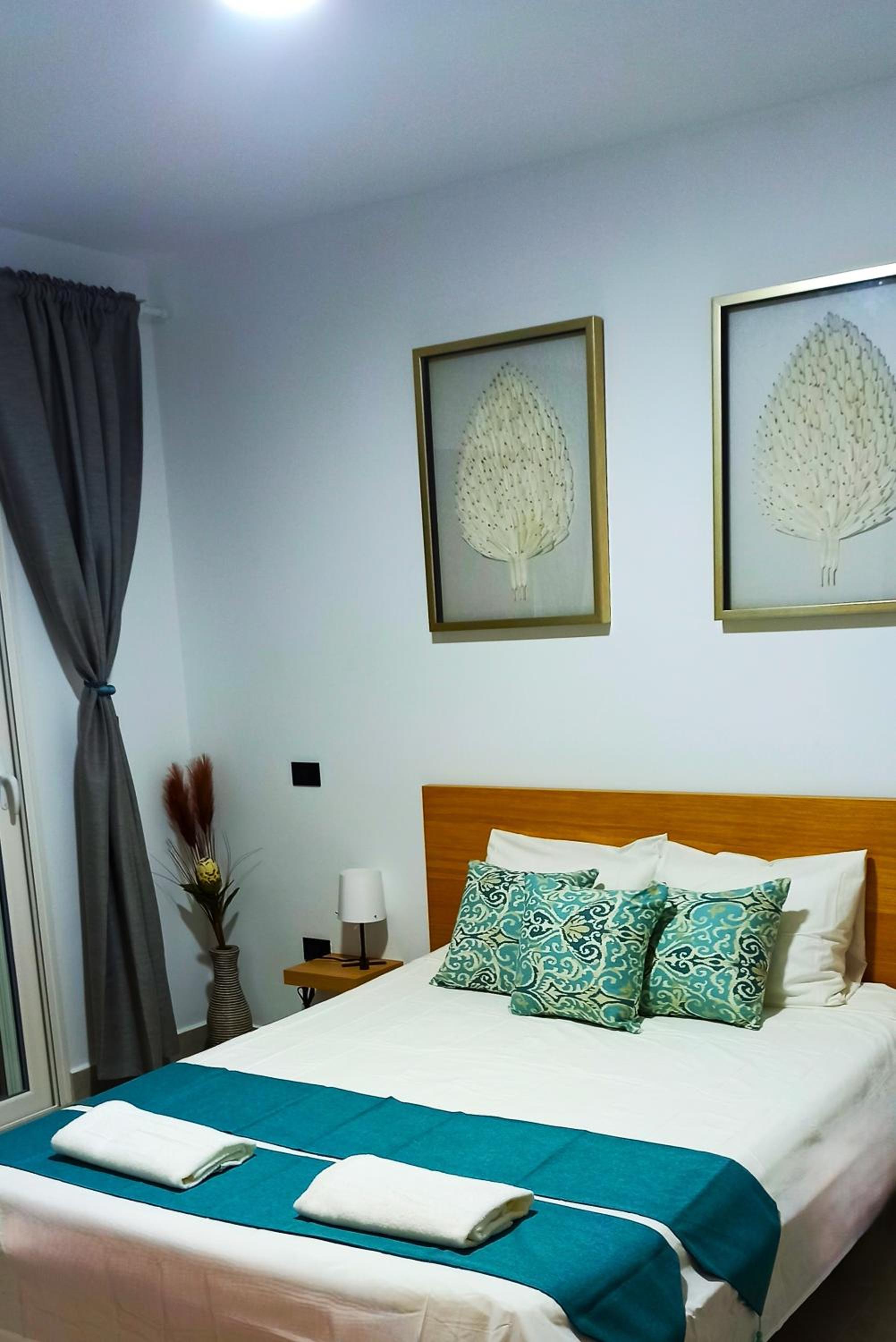 Suite Apartment photo 1