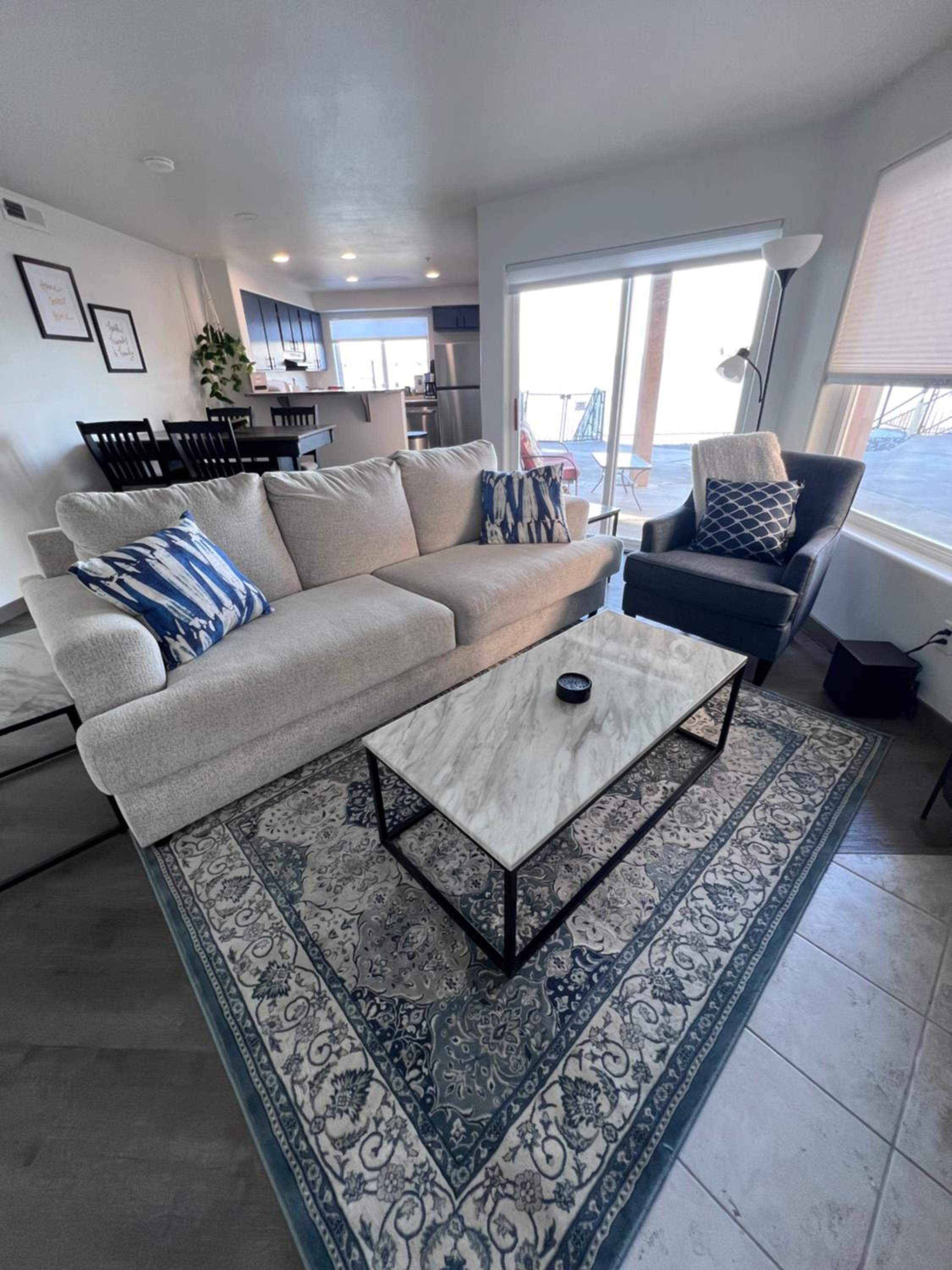 Two-Bedroom Apartment with Water View photo 2