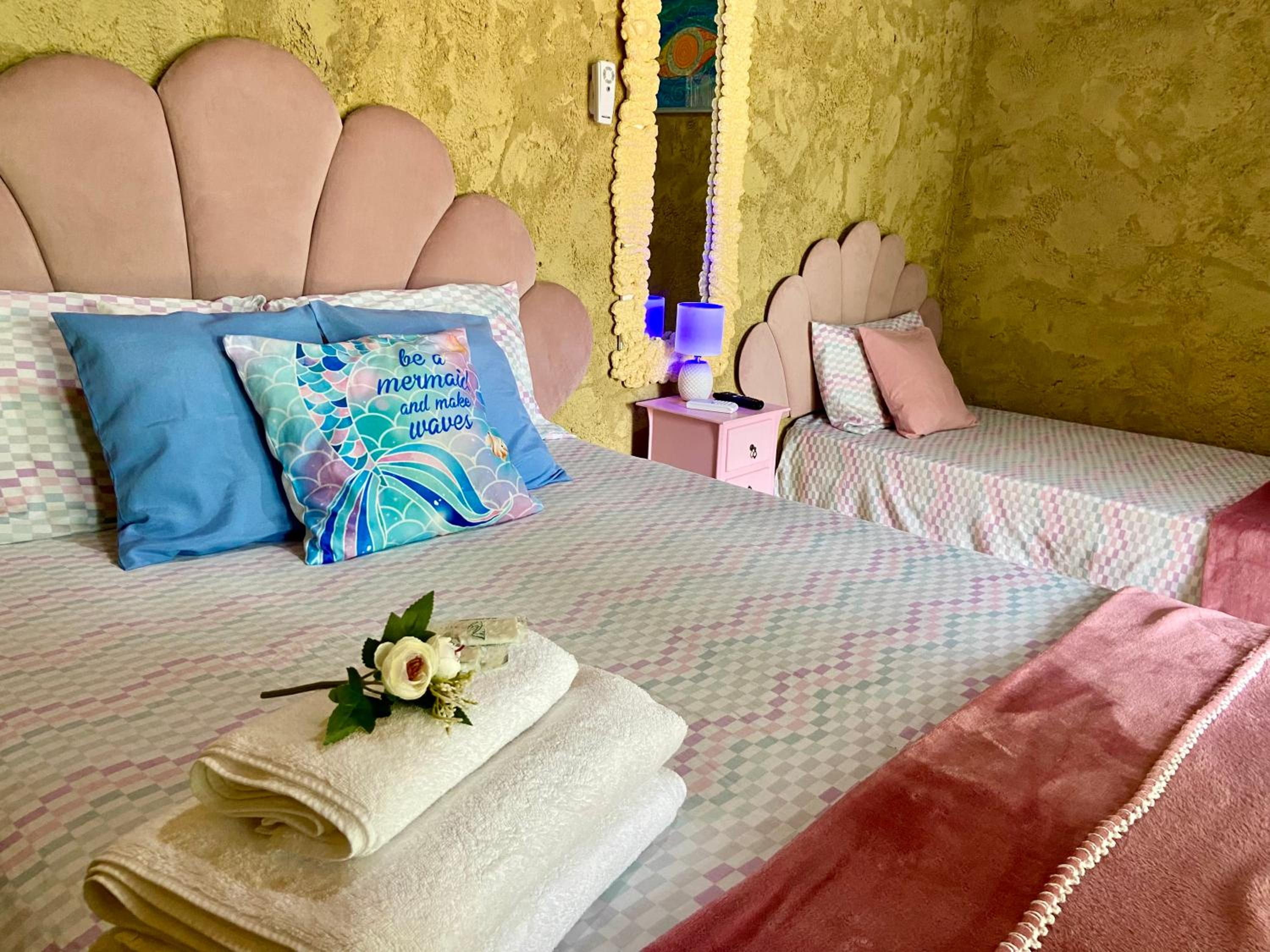 Quadruple Room with Private Bathroom