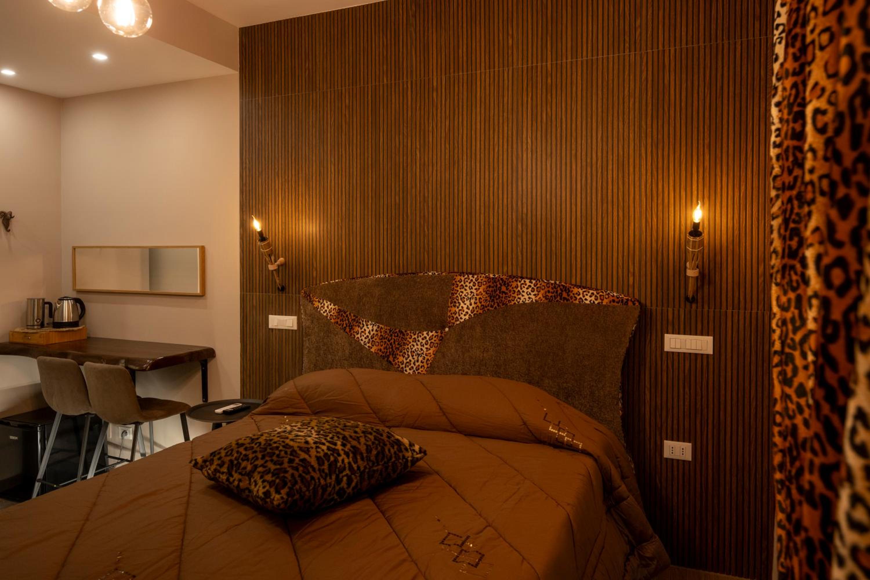 Queen Room with Spa Bath photo 3