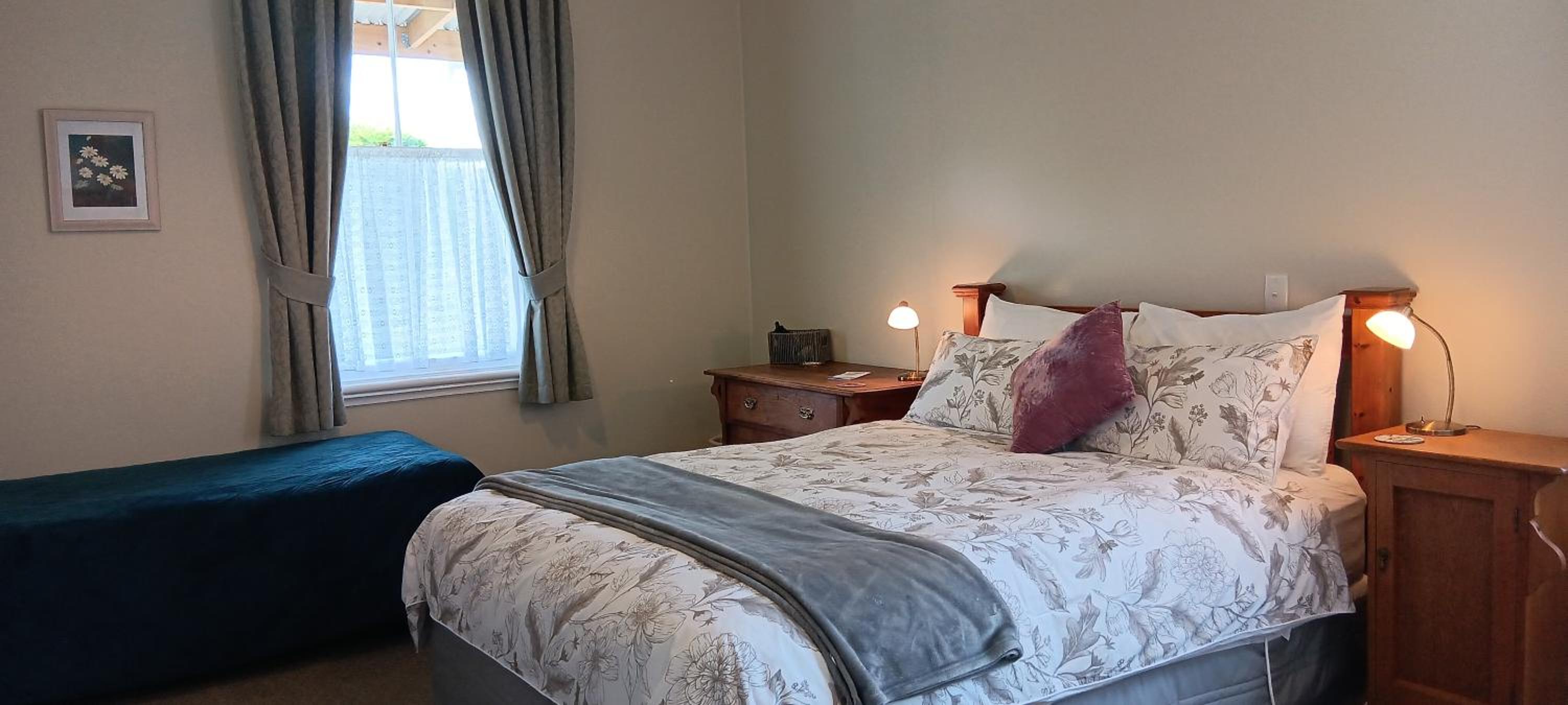 Queen Room with Garden View