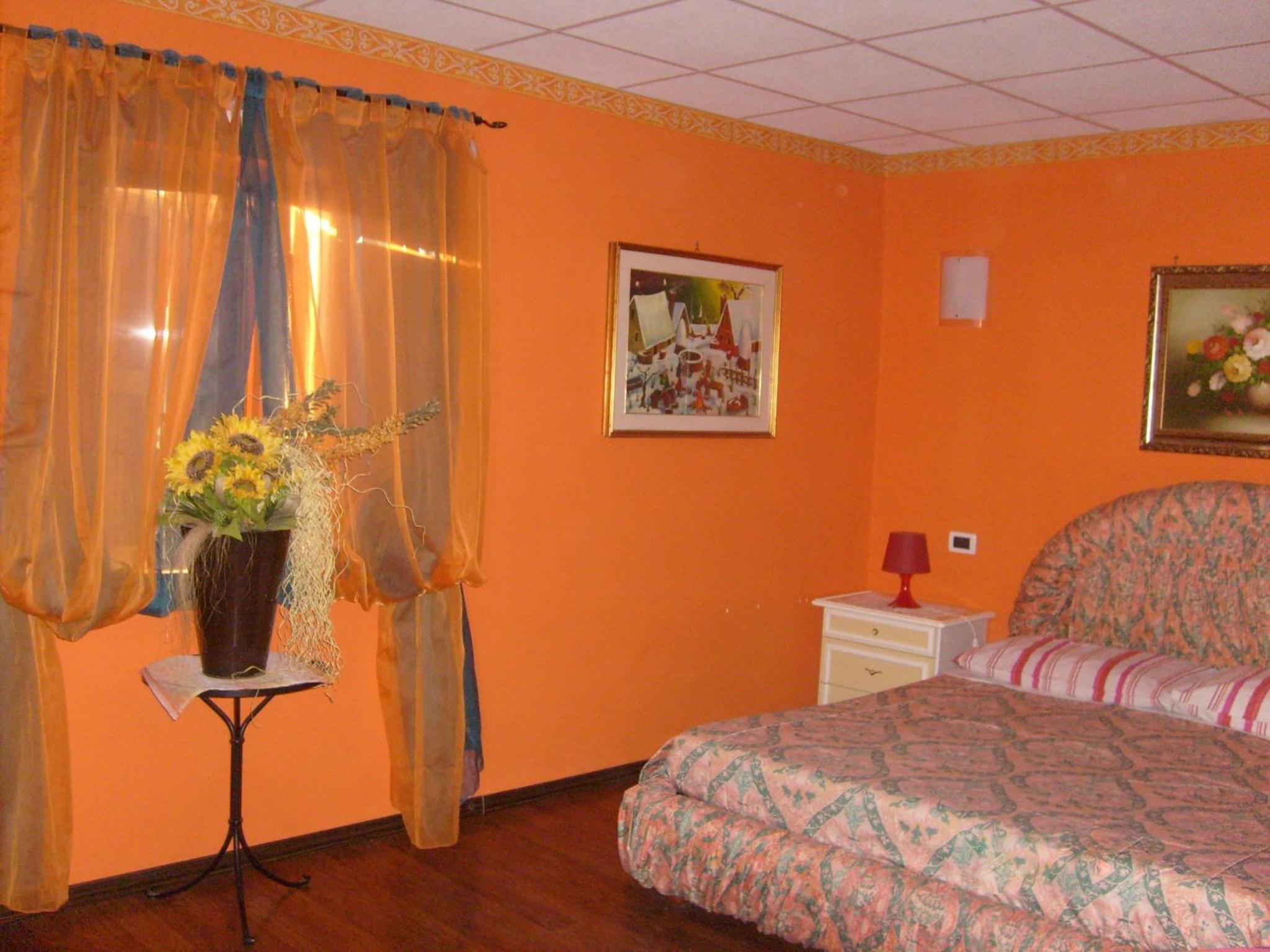 Double Room - Photo 8