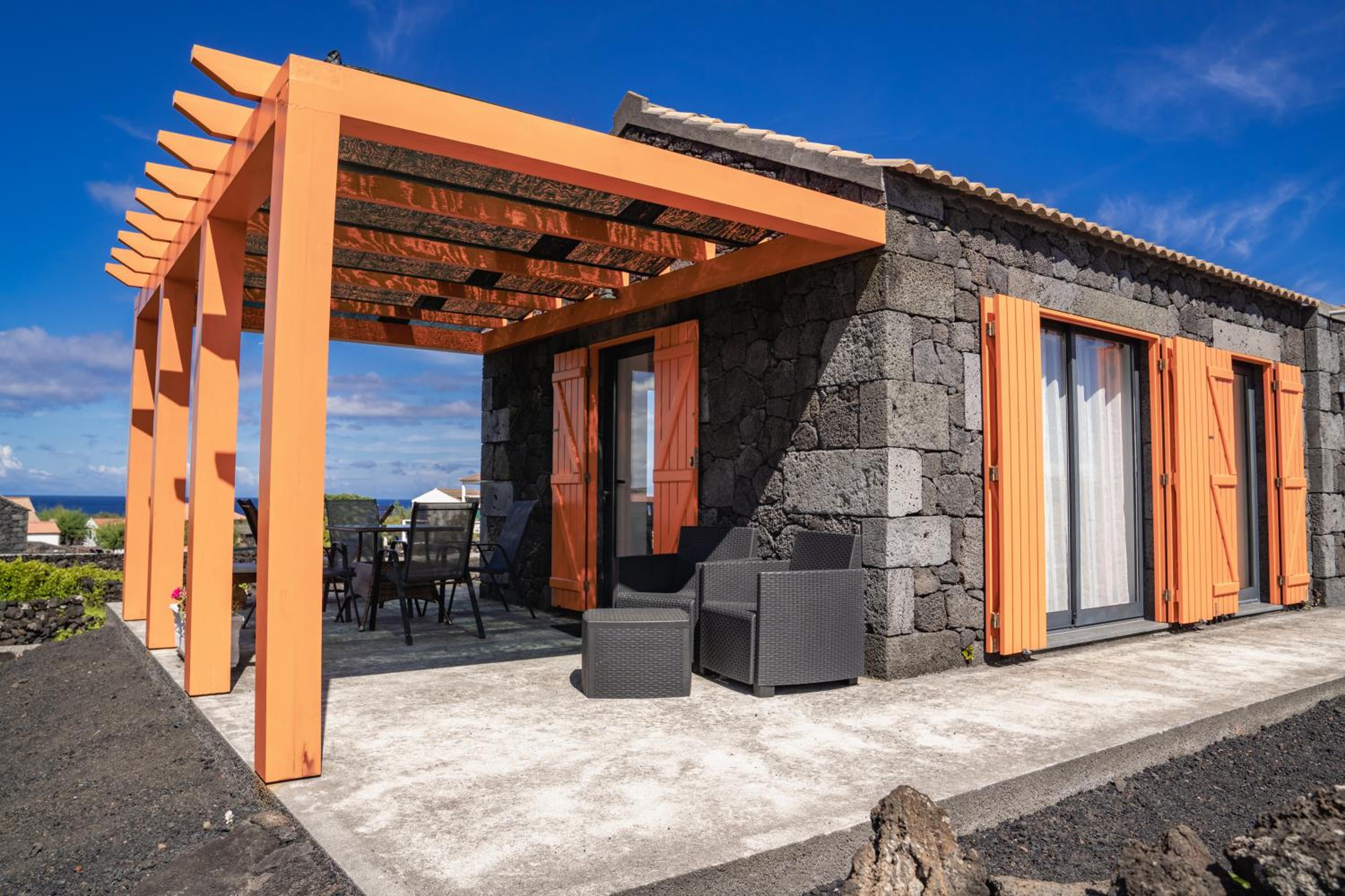 One-Bedroom Apartment with Balcony and Mountain View   - Photo 30