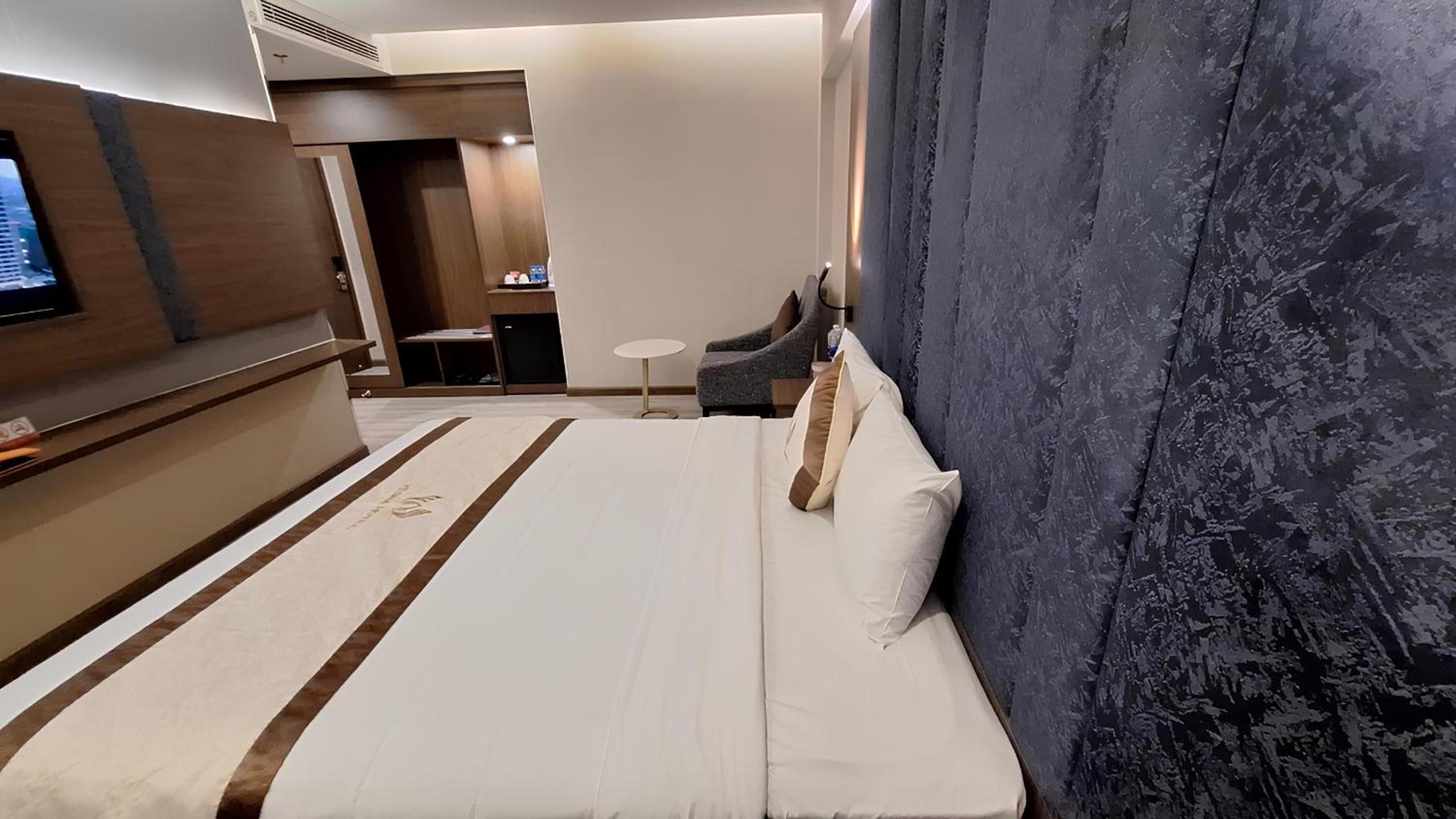 Superior Double Room - Photo 2