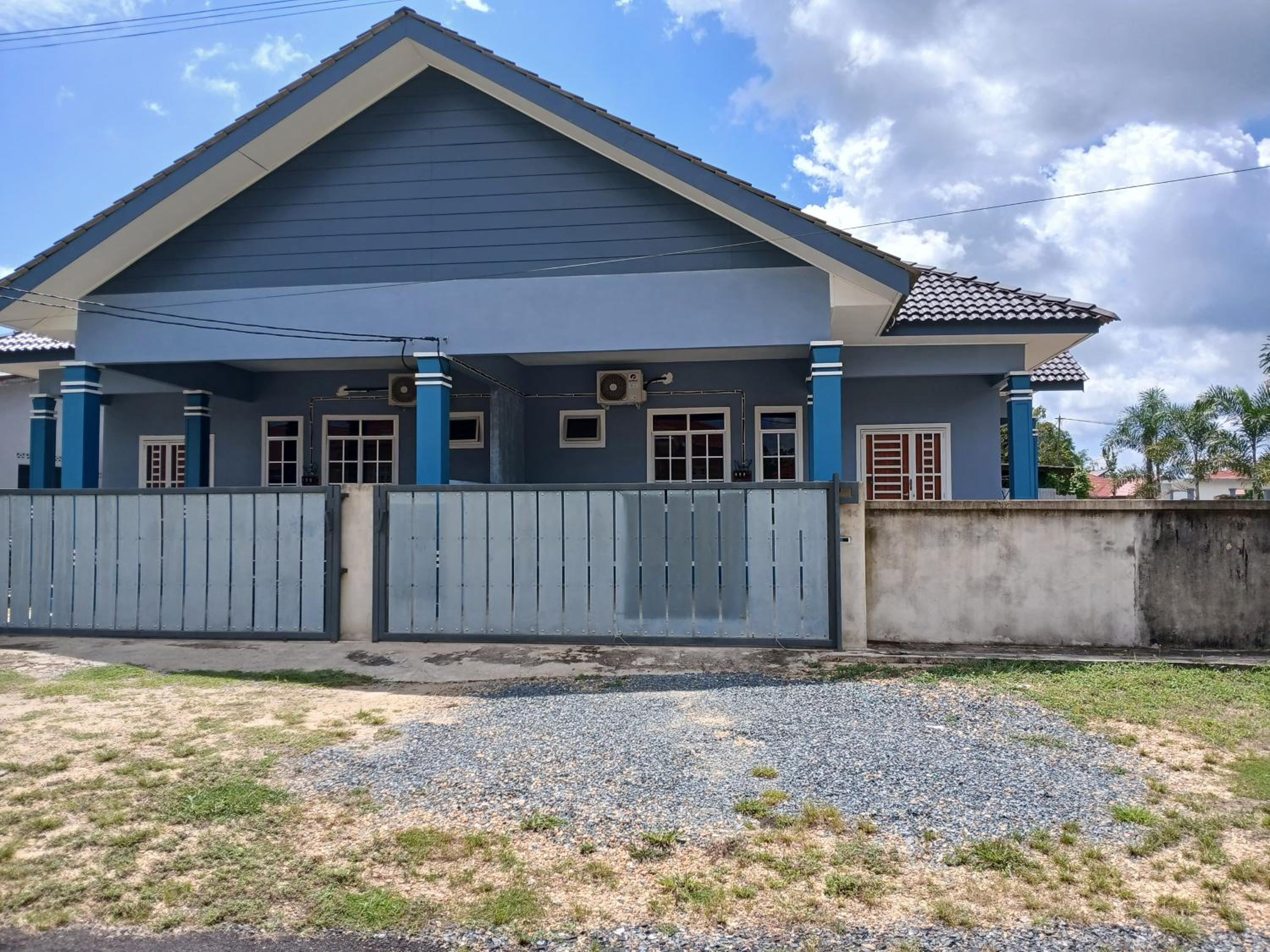 Three-Bedroom Home photo 3