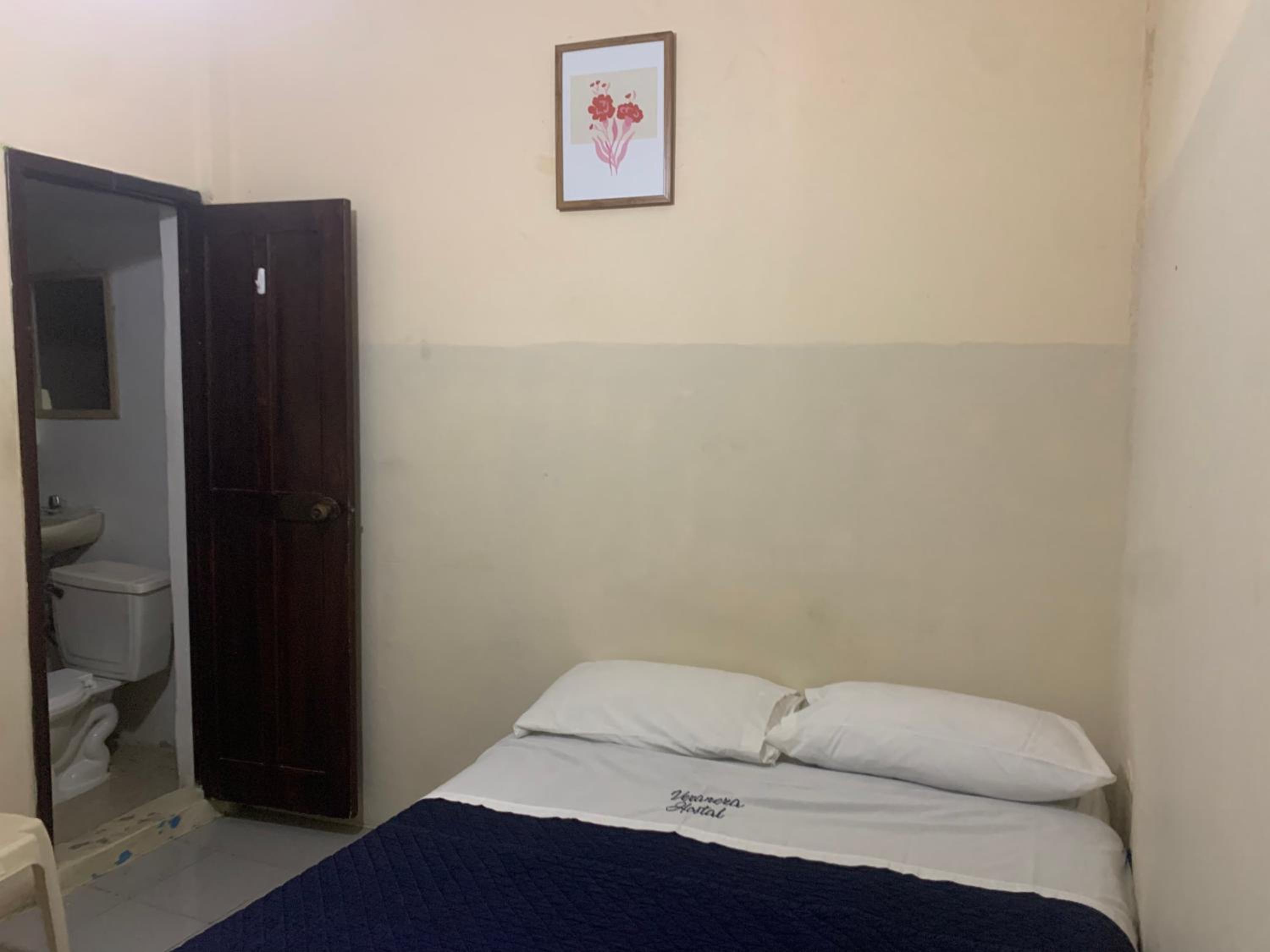Standard Queen Room photo 1