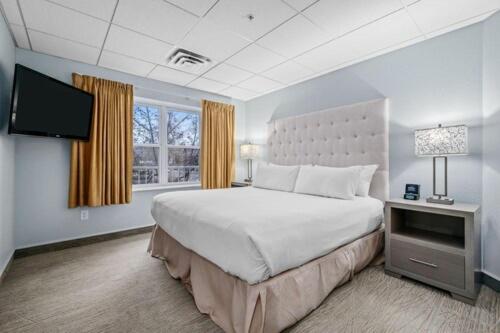 Two-Bedroom Suite photo 2