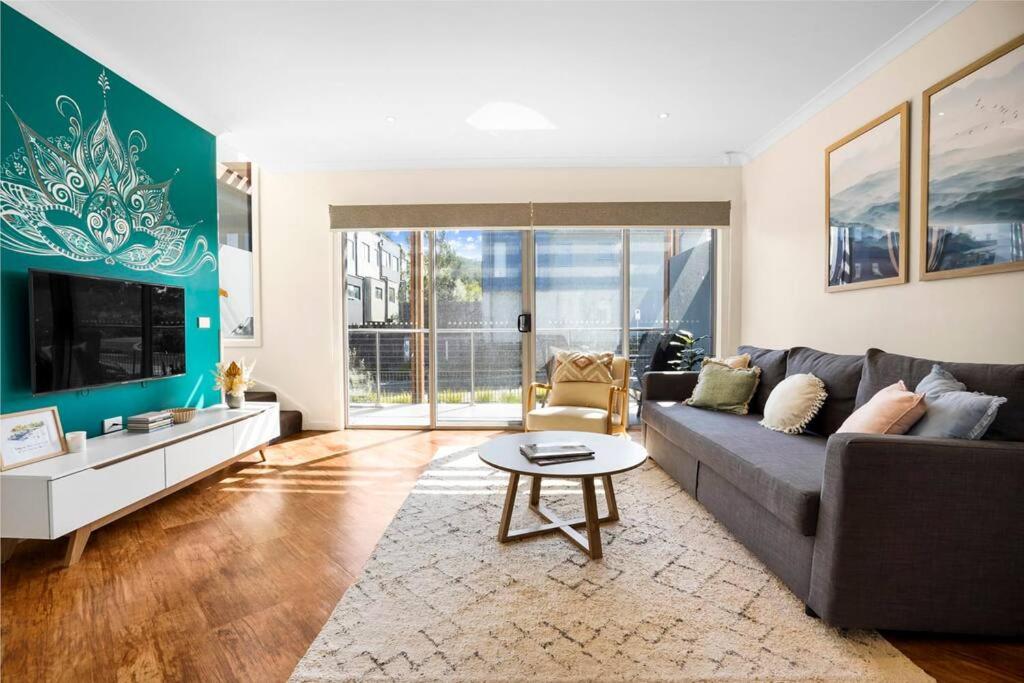 Three-Bedroom House photo 1