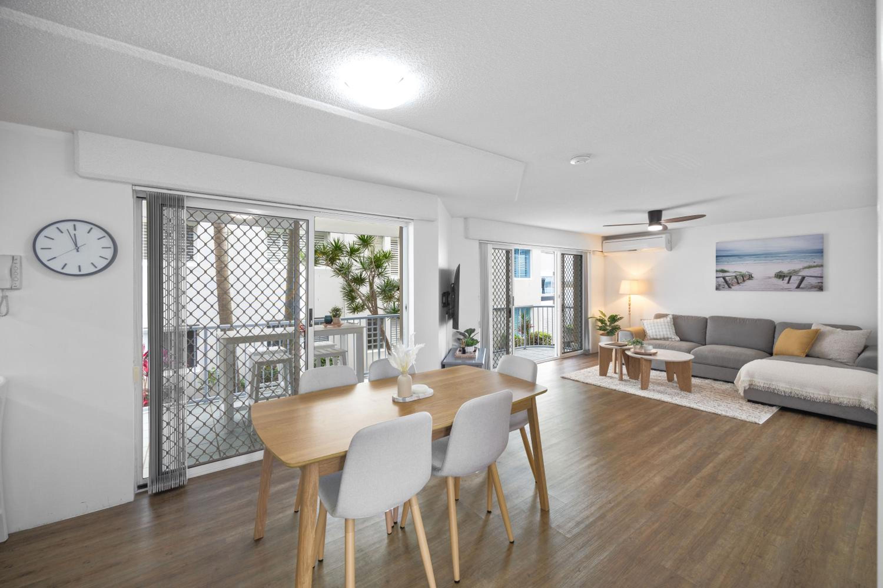Apartment with Balcony