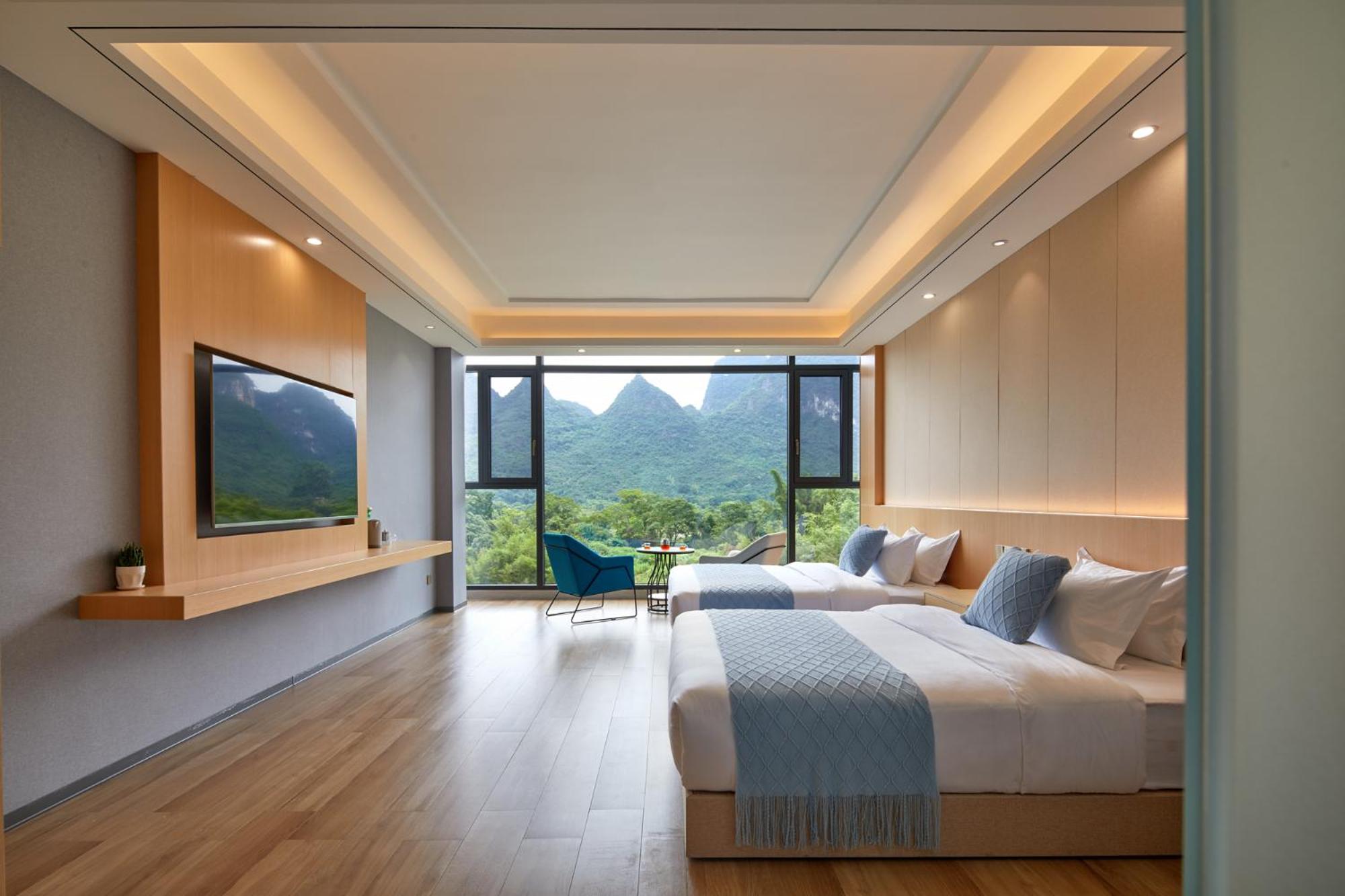 Twin Room with Mountain View