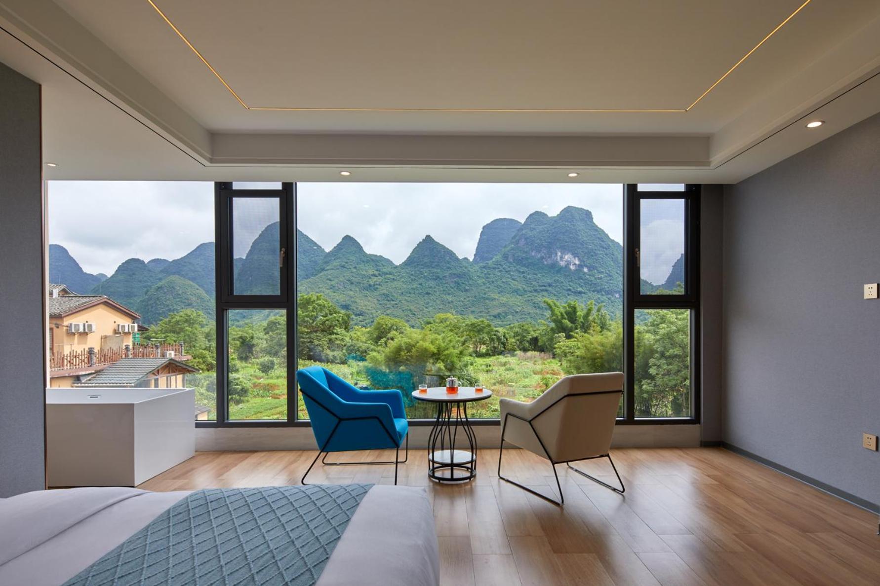 Triple Room with Mountain View
