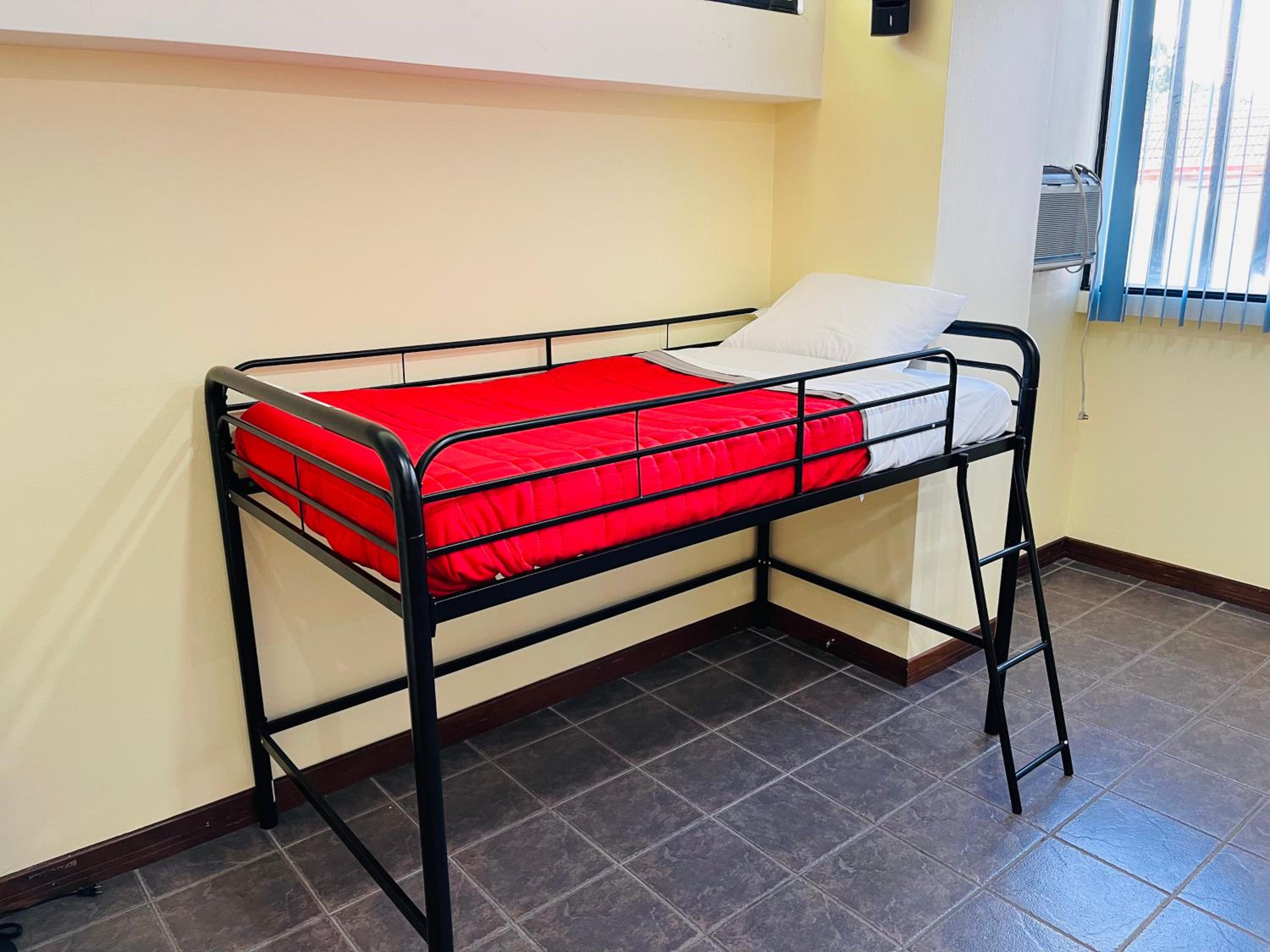 Deluxe Triple Room photo 3