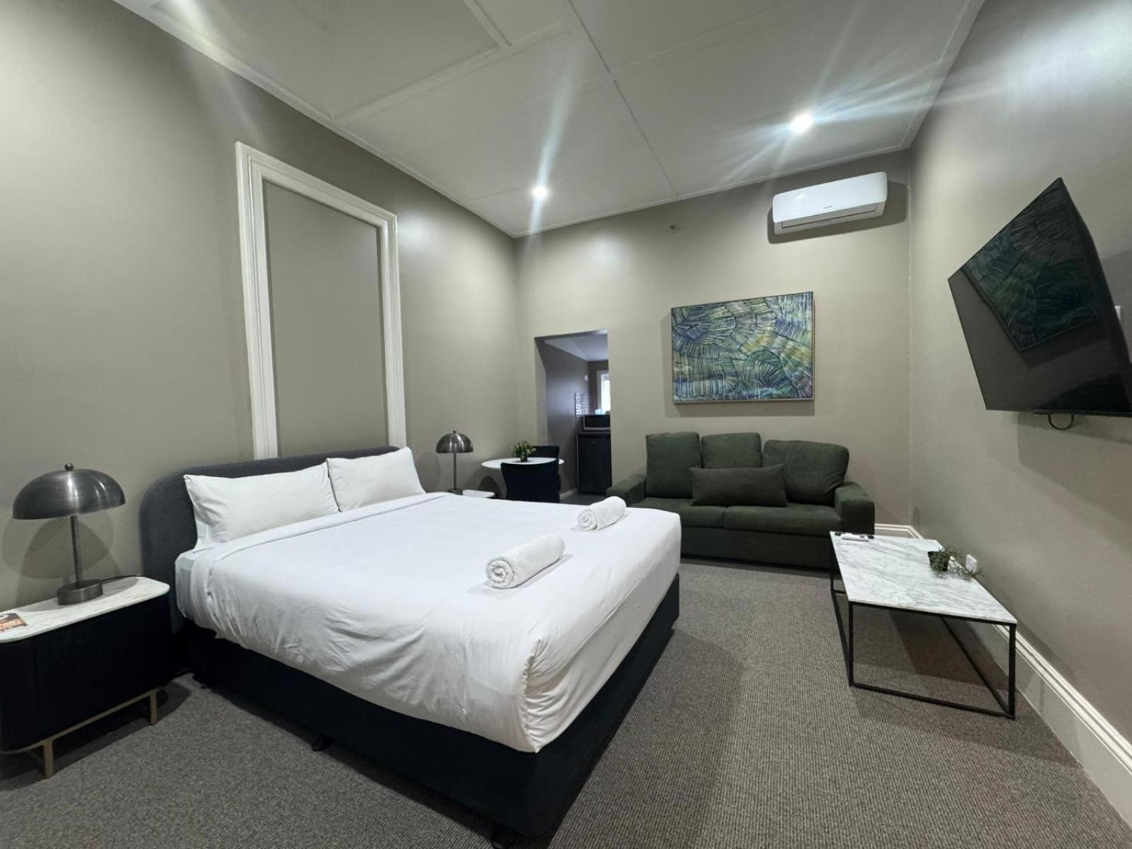 Cliveden Premium Suite 3