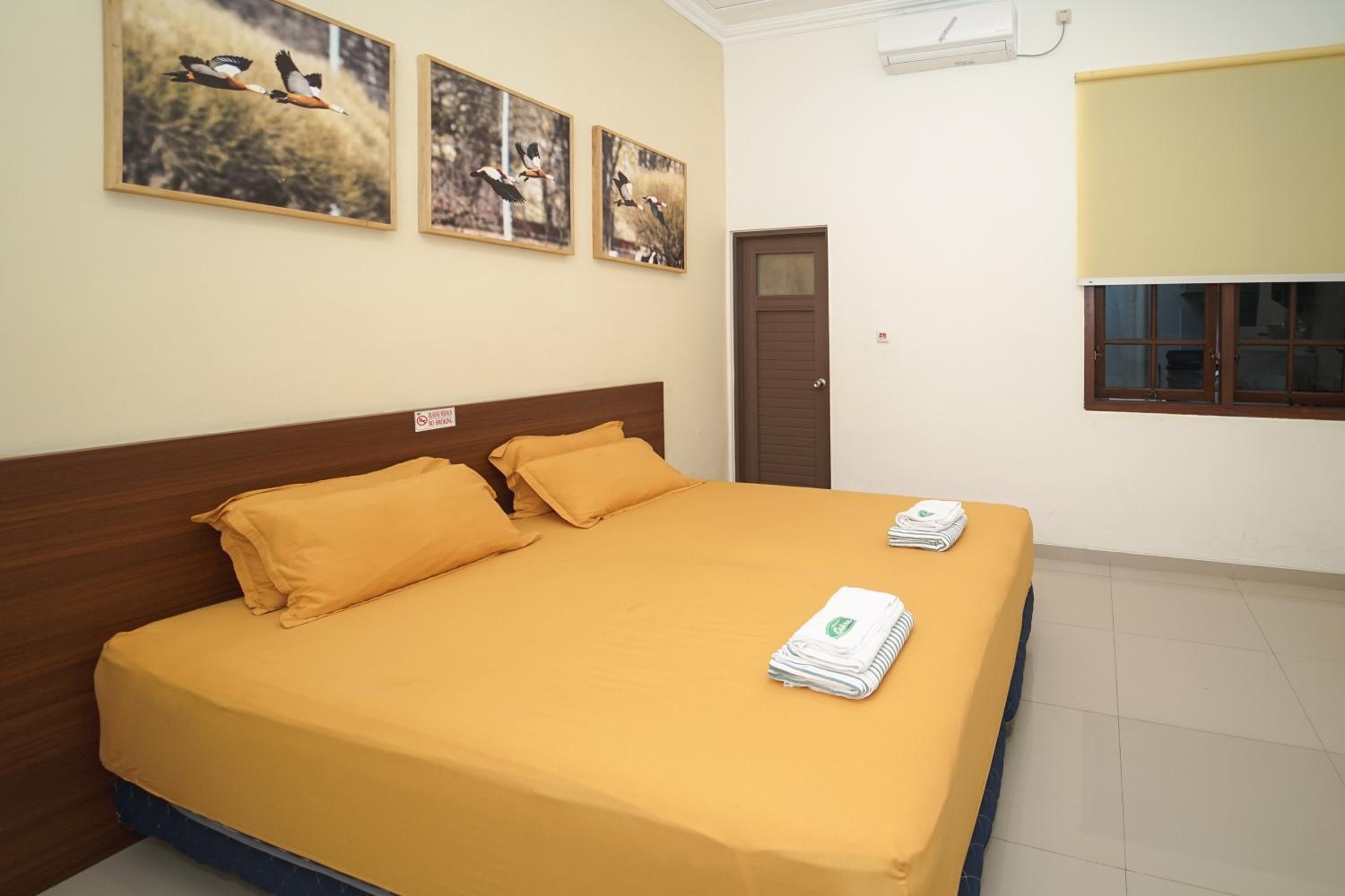 Standard Double Room - Photo 7