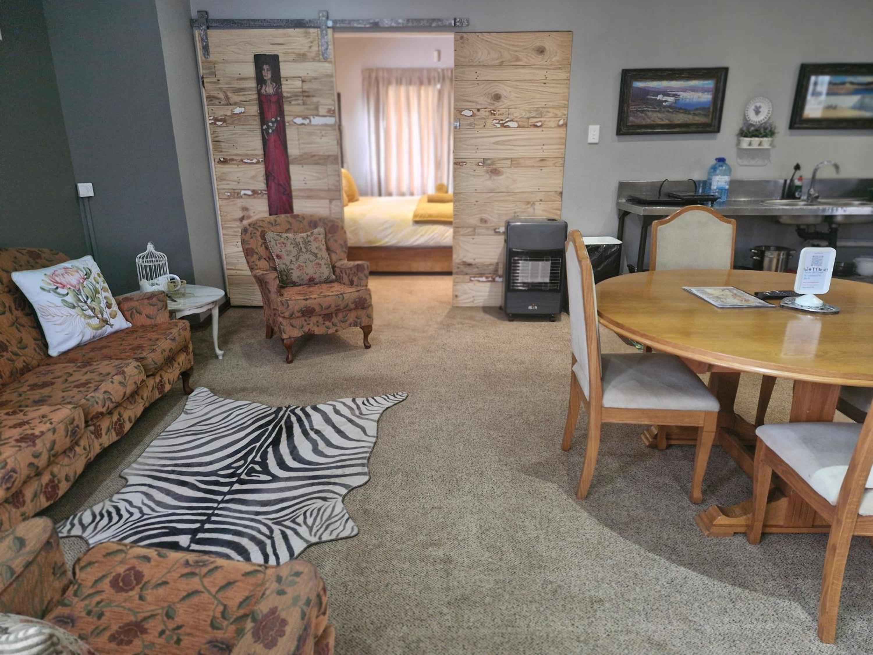 Family Room with Private Bathroom - Photo 1