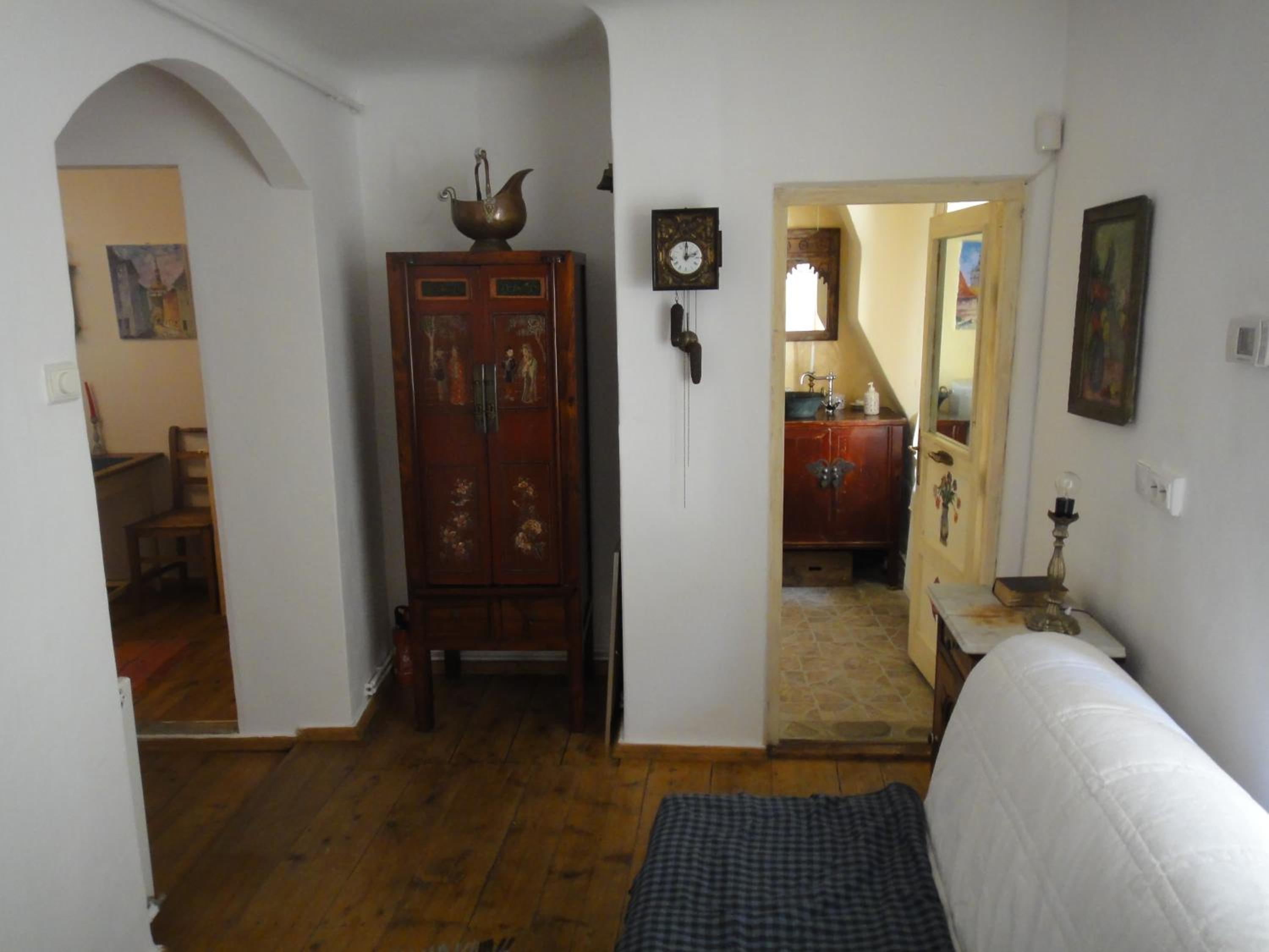 Apartment with Terrace - Photo 1