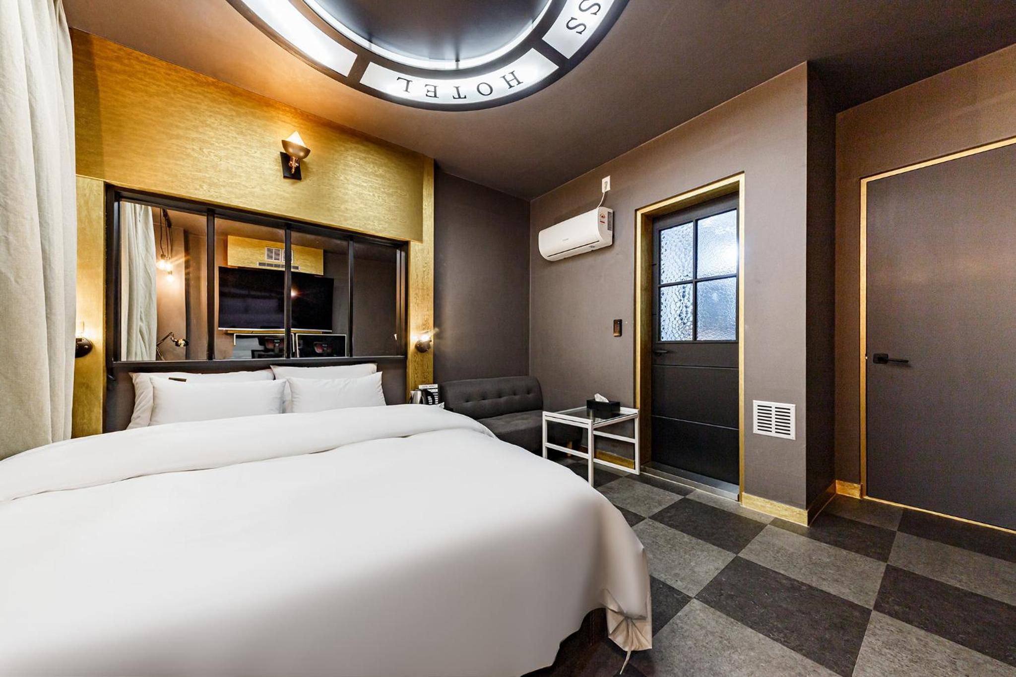 Double Room - Photo 1