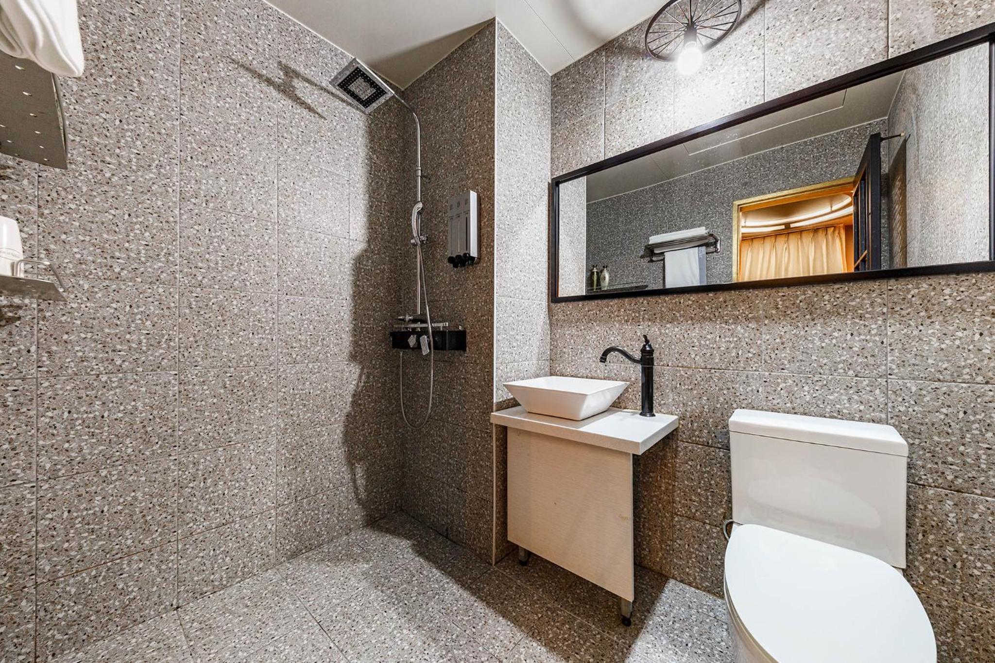 Double Room - Photo 4