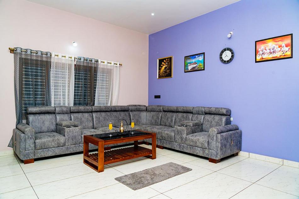 Deluxe King Room photo 2