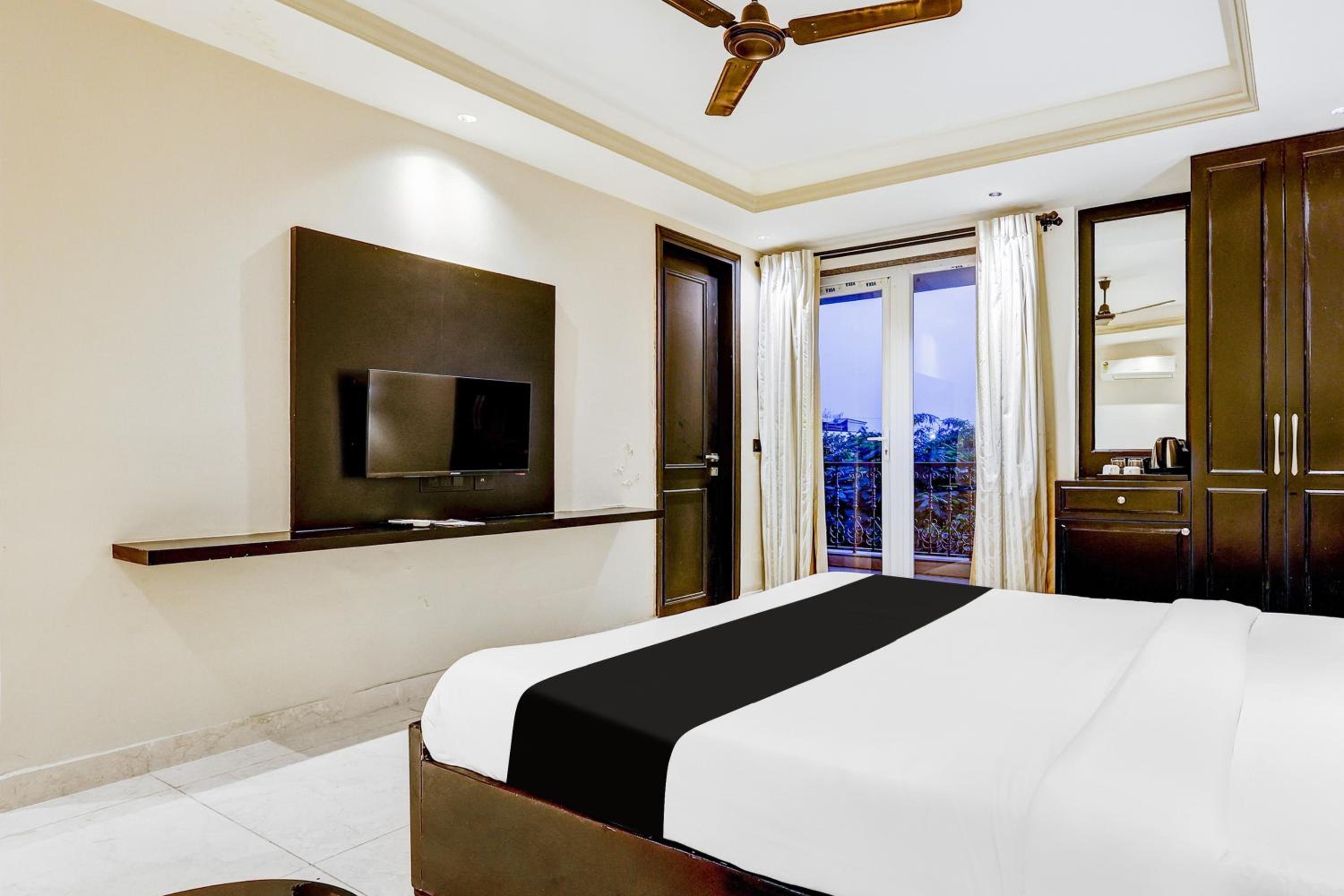 Classic Triple Room photo 1