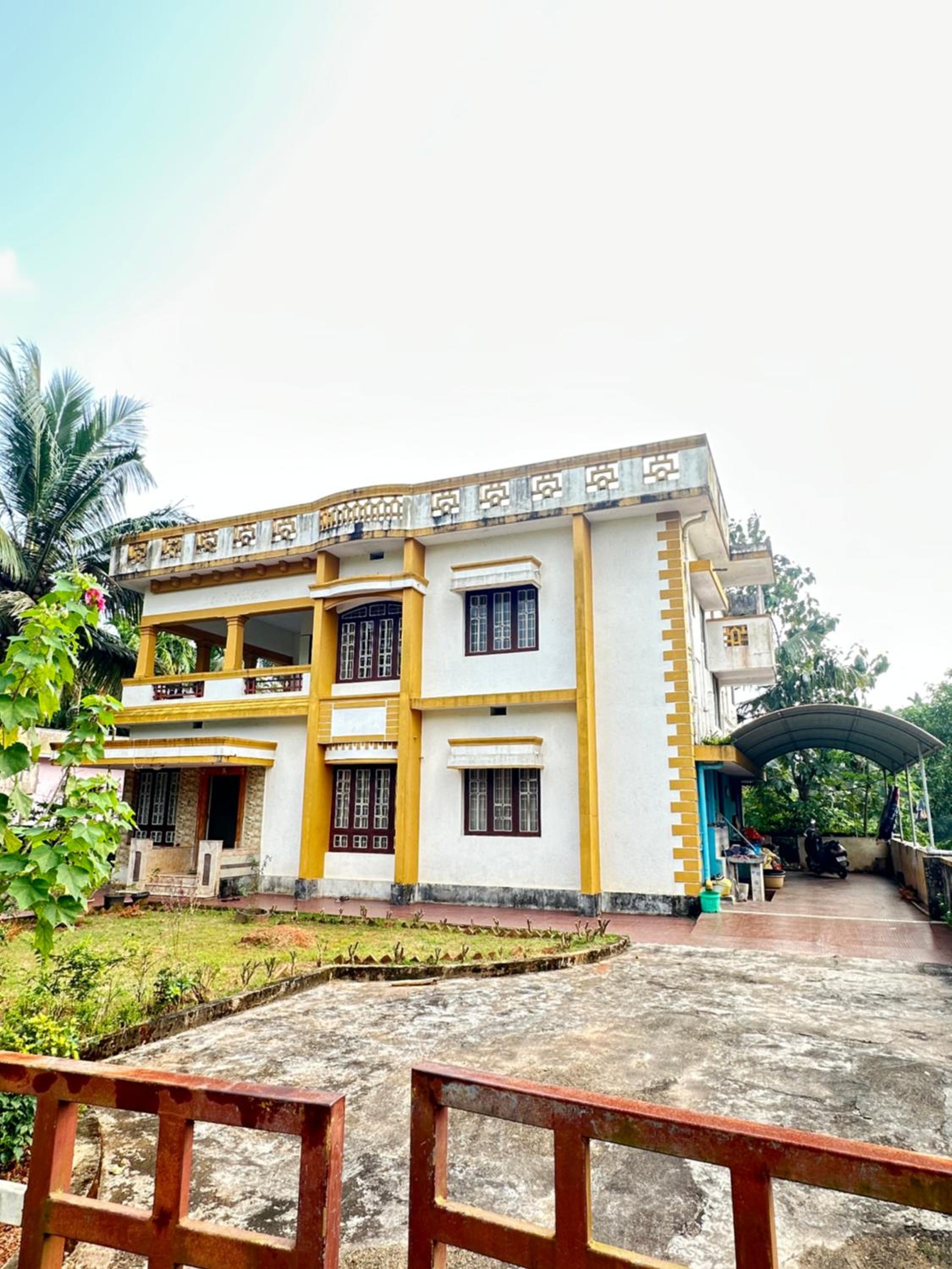 Villa photo 2