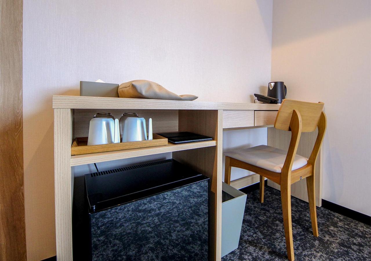 Standard Twin Room - Photo 8