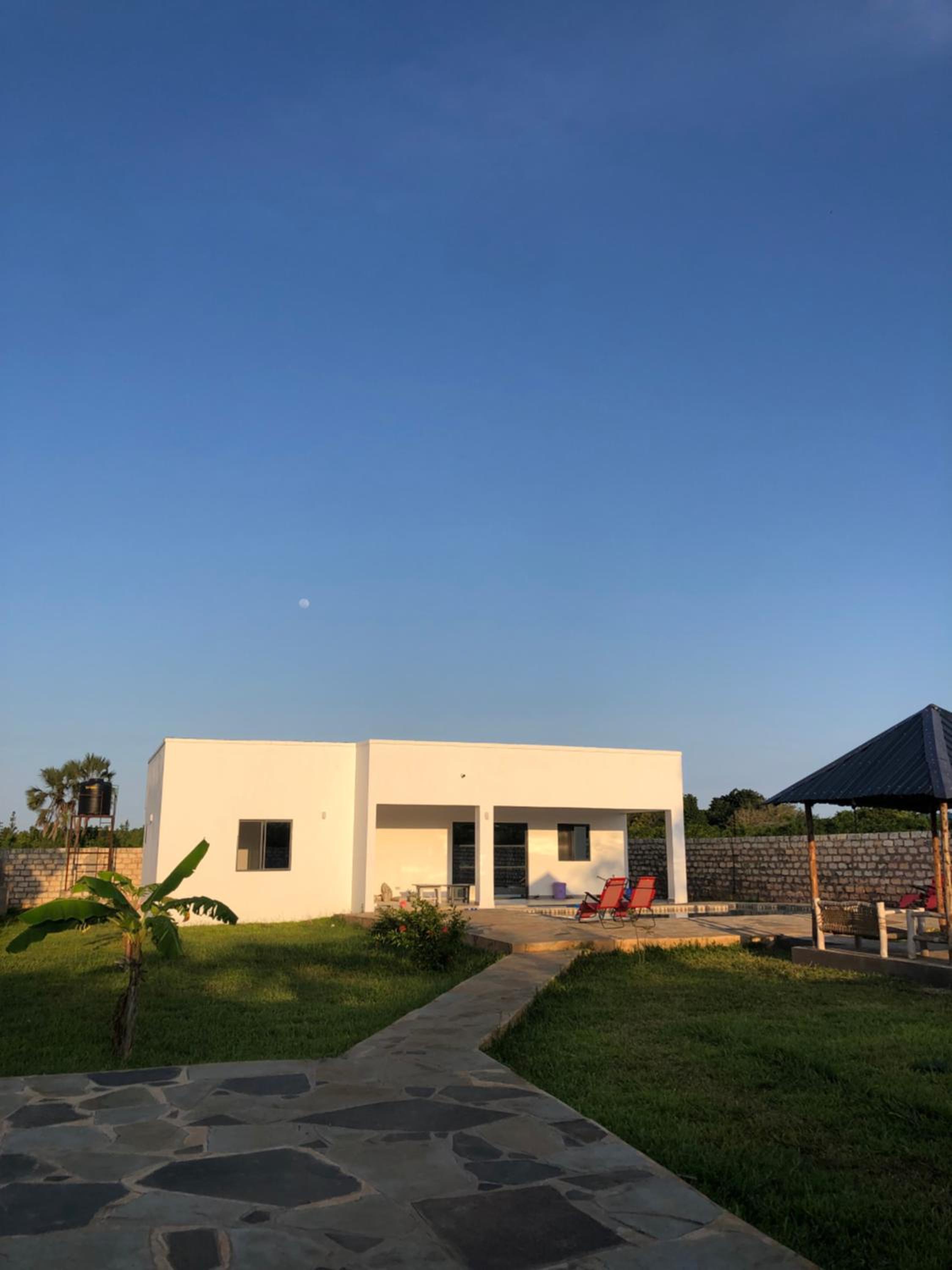 Three-Bedroom Villa photo 1