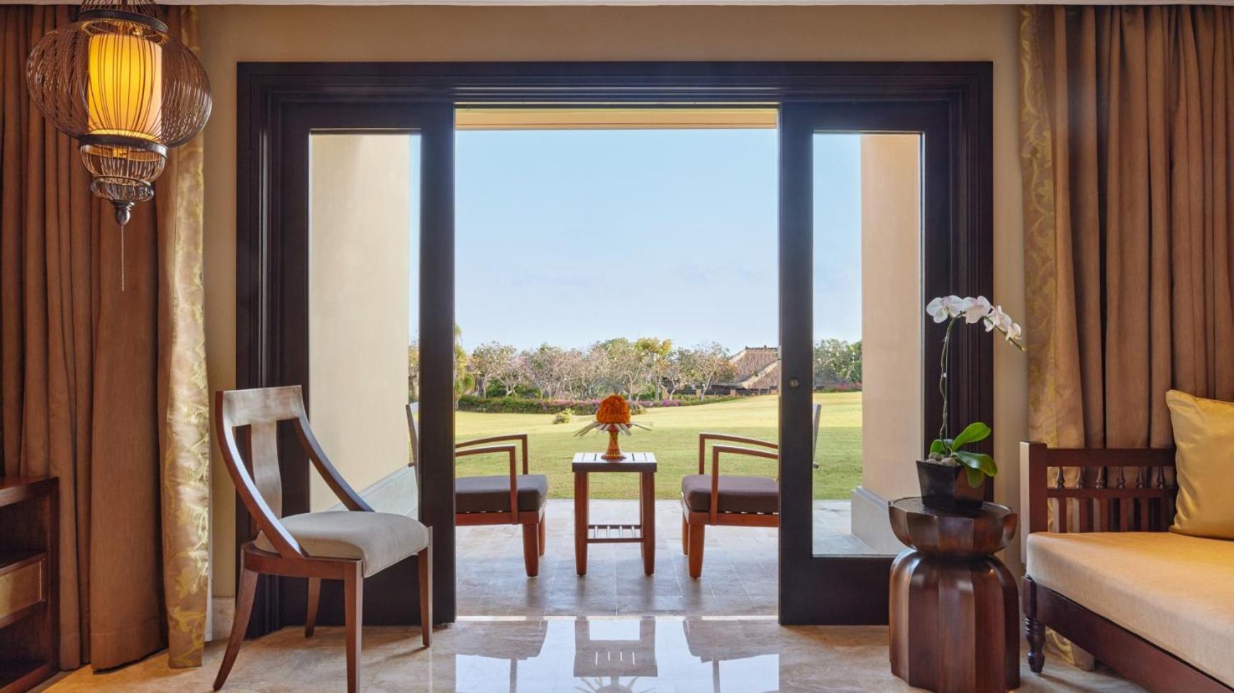 Resort View Room - Photo 8