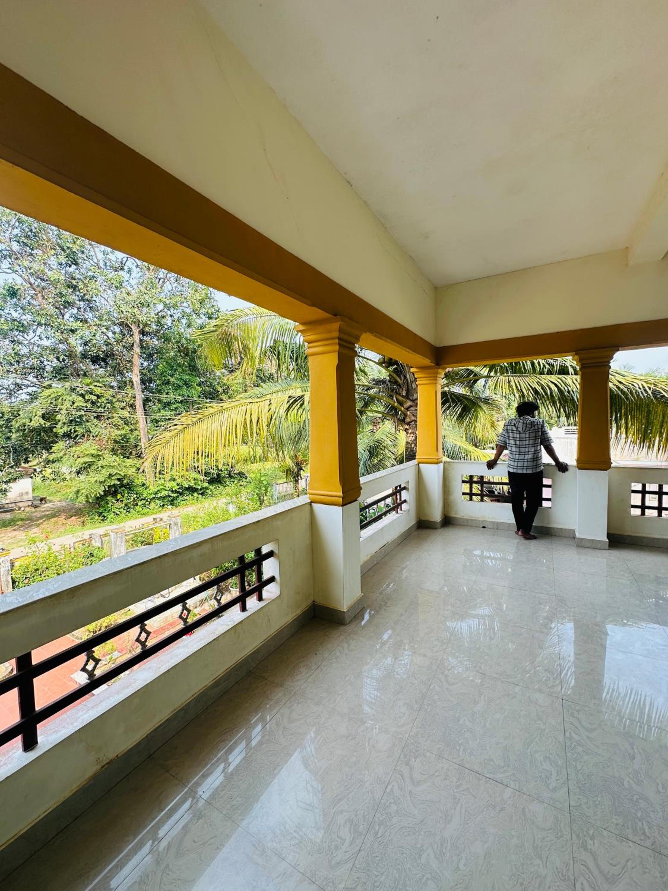Villa photo 3