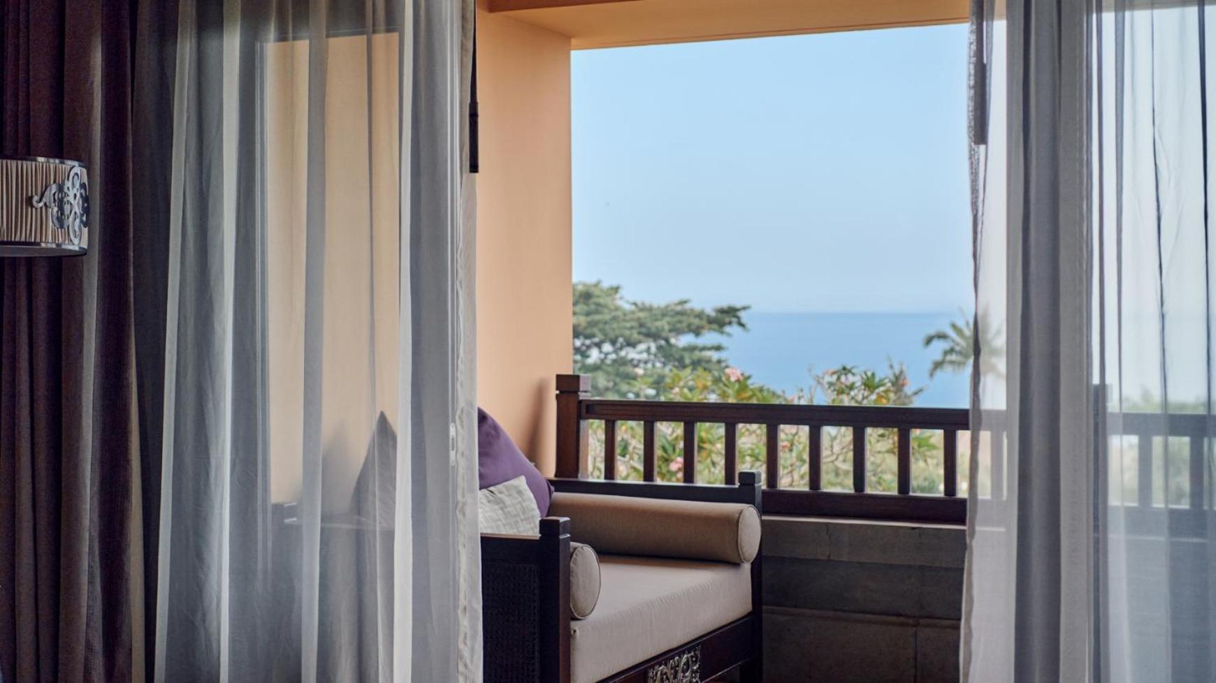 Ocean View Suite - Photo 5