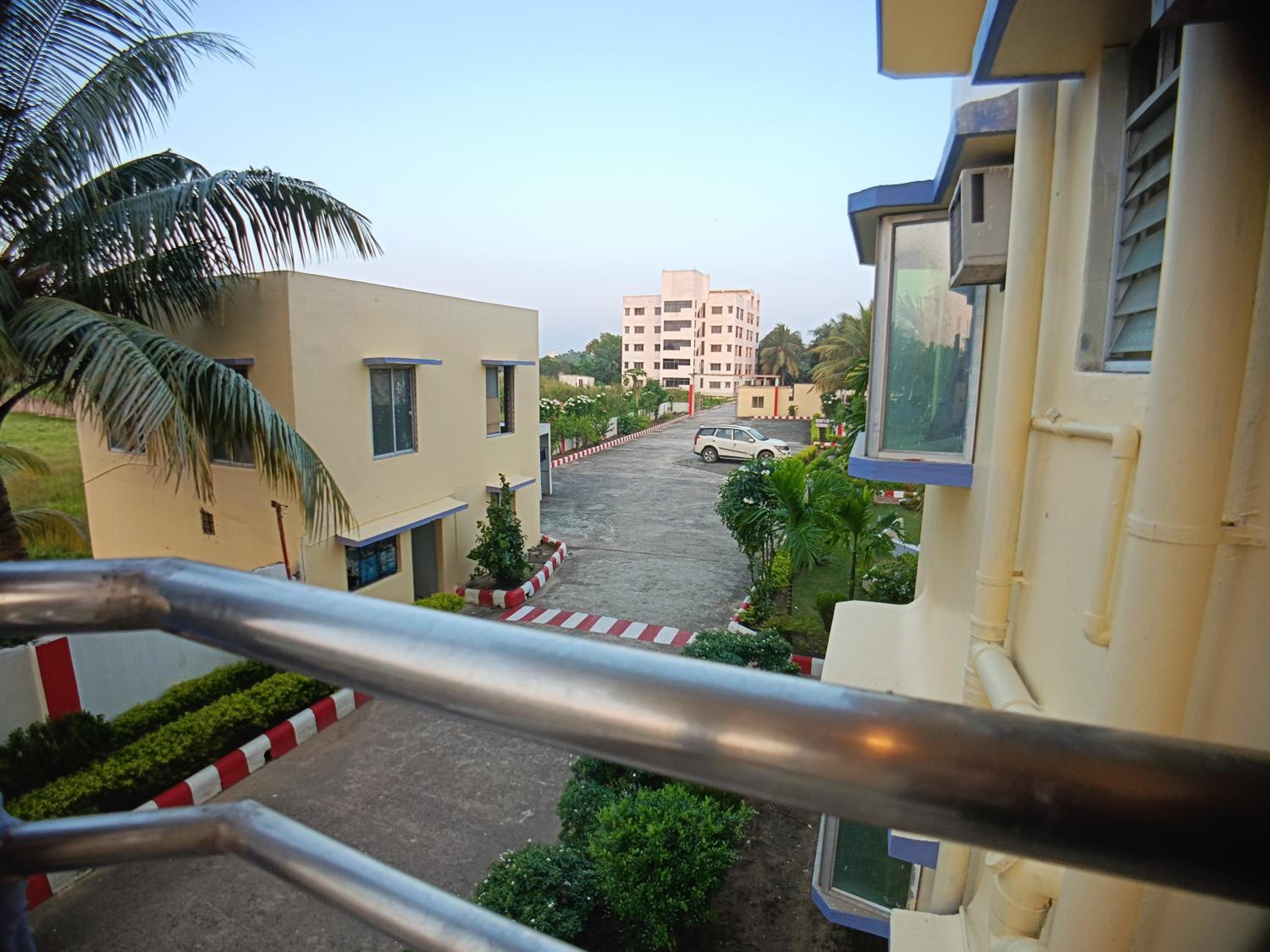 Family Room with Balcony photo 2