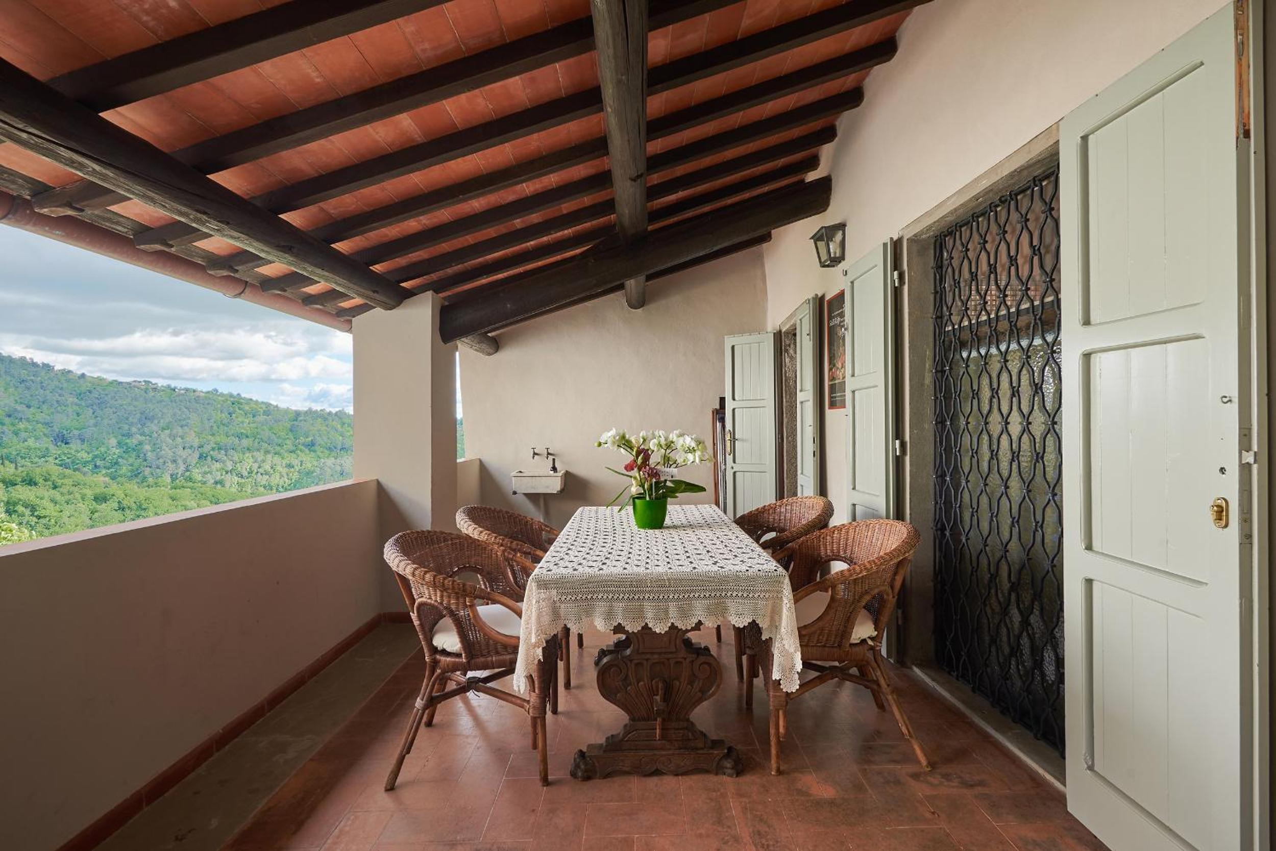 One-Bedroom Apartment with Terrace photo 3