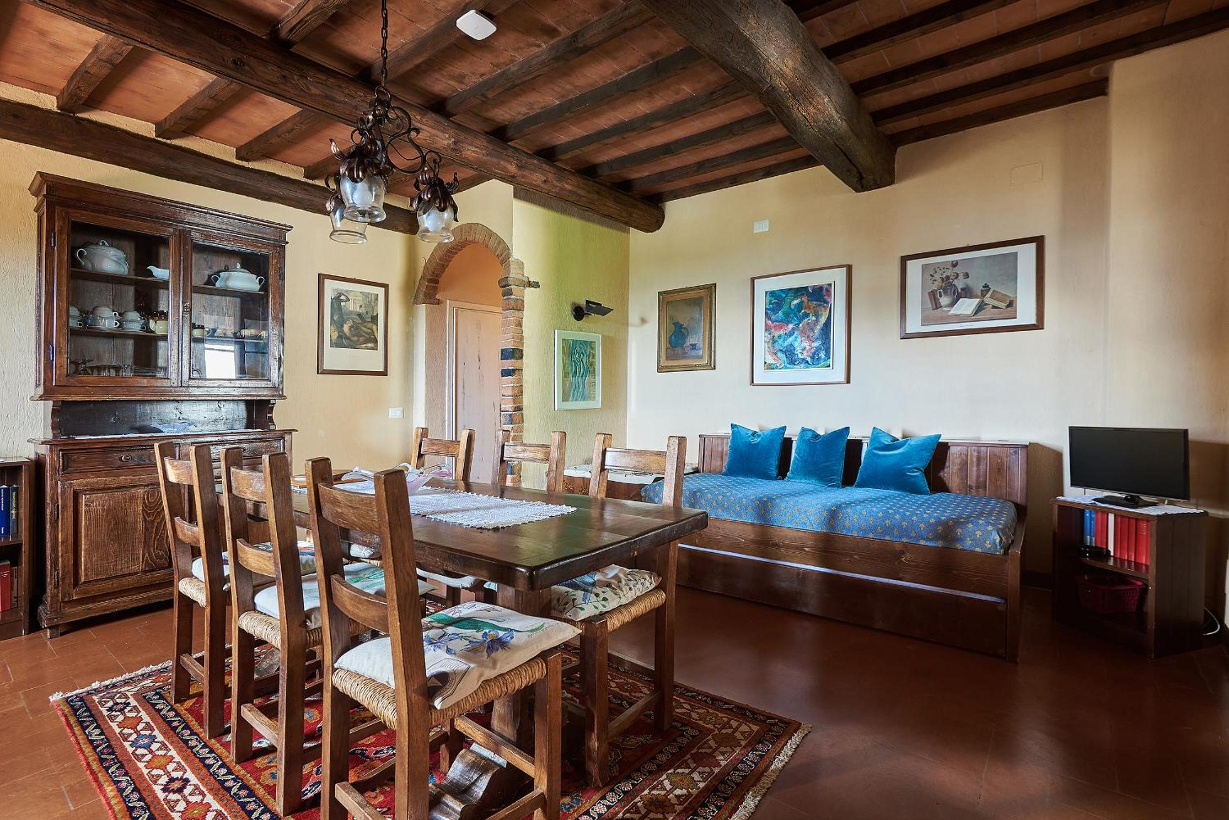 One-Bedroom Apartment with Balcony photo 3