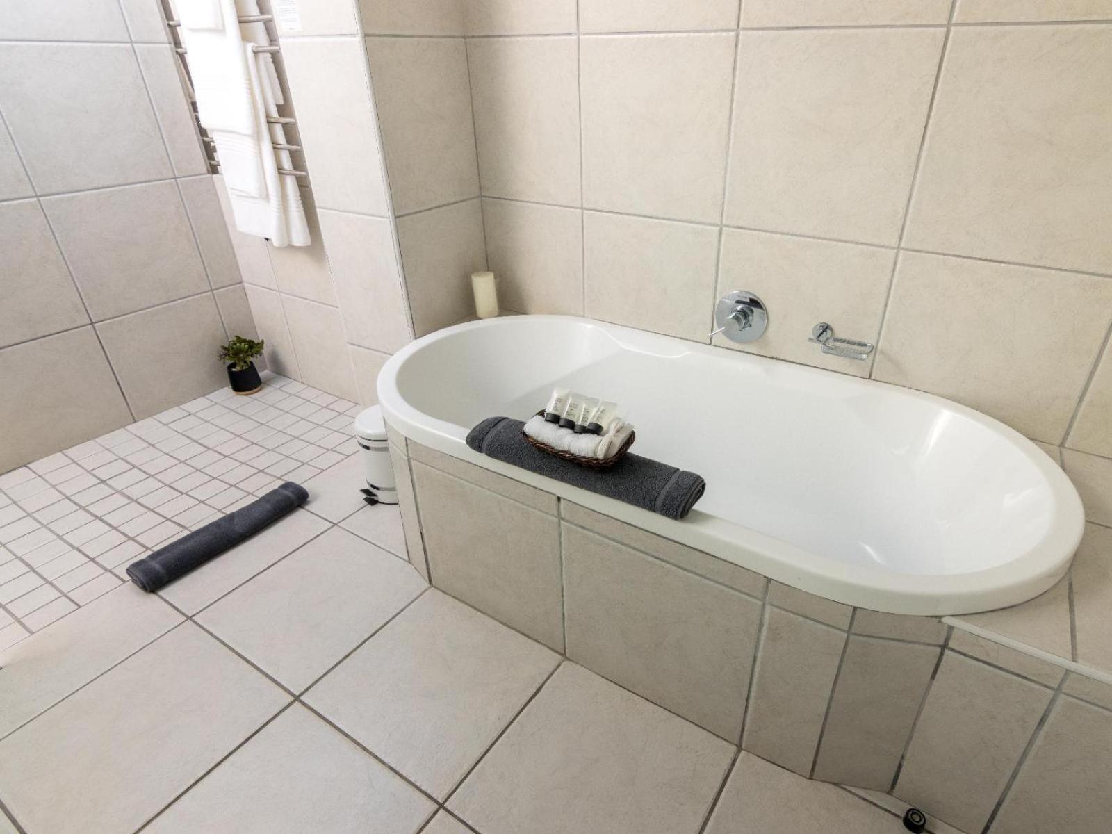 Luxury Twin Room - Photo 3