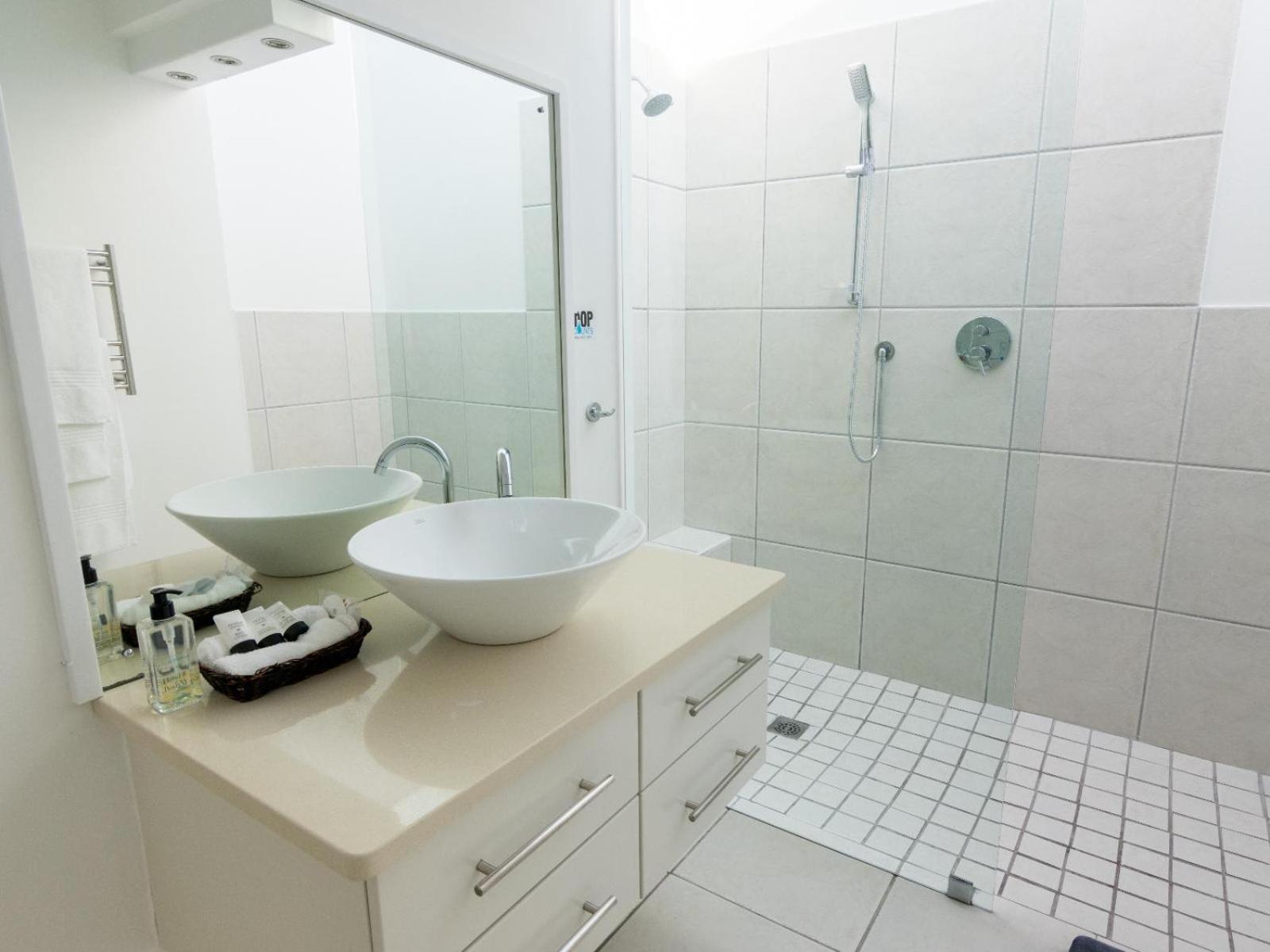 Executive Twin Room - Photo 4
