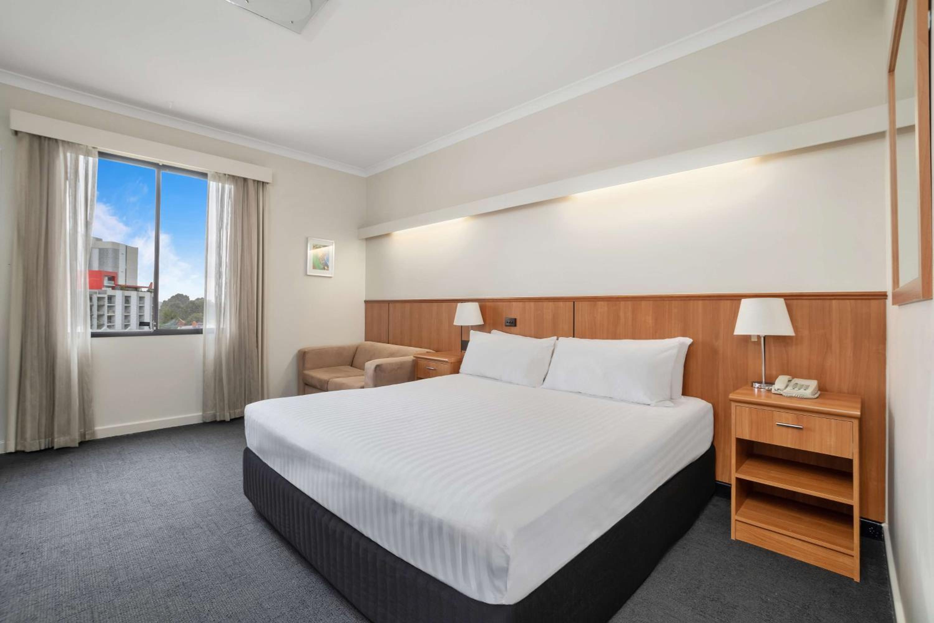 Standard King Room - Photo 1