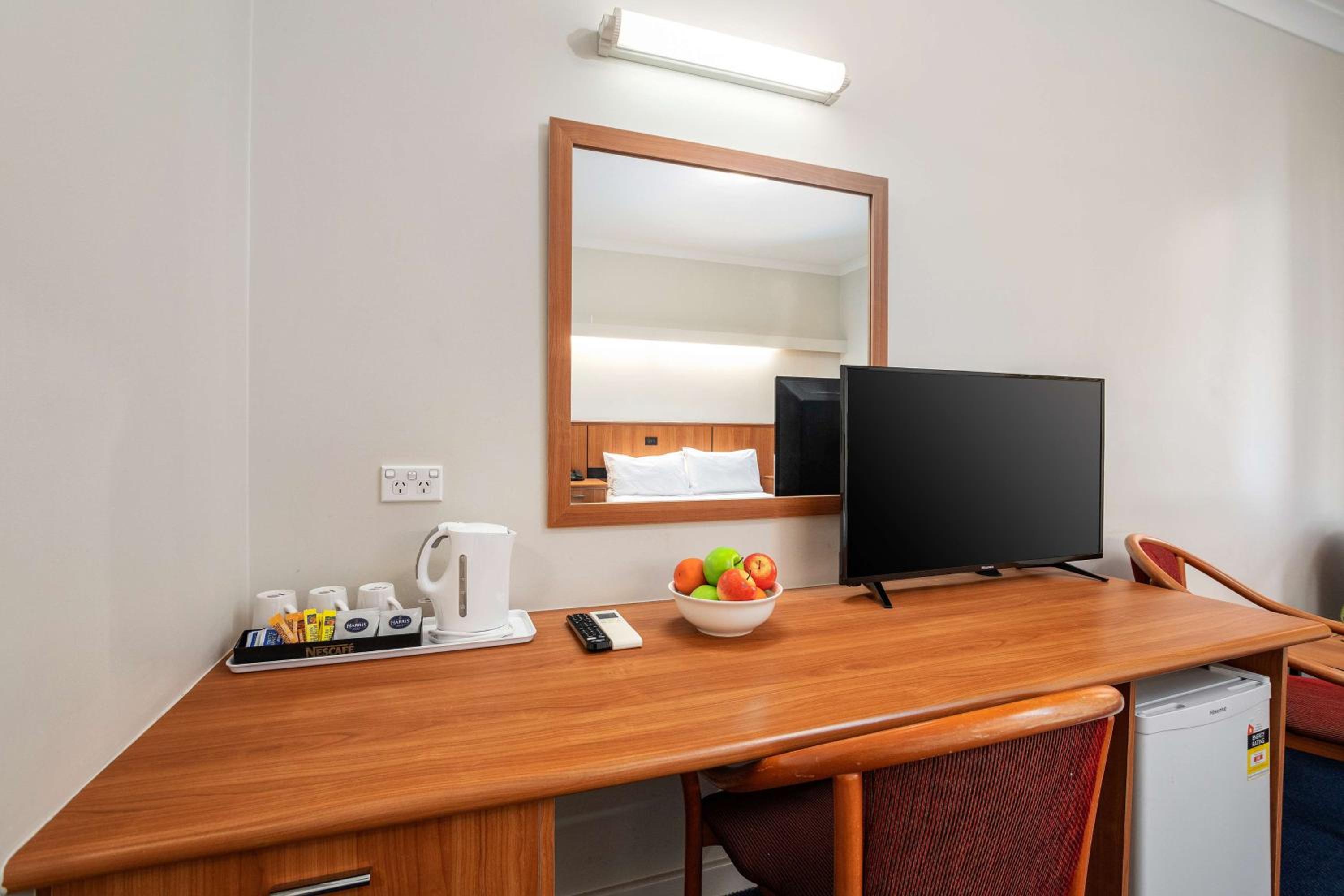 Standard Double or Twin Room - Photo 3