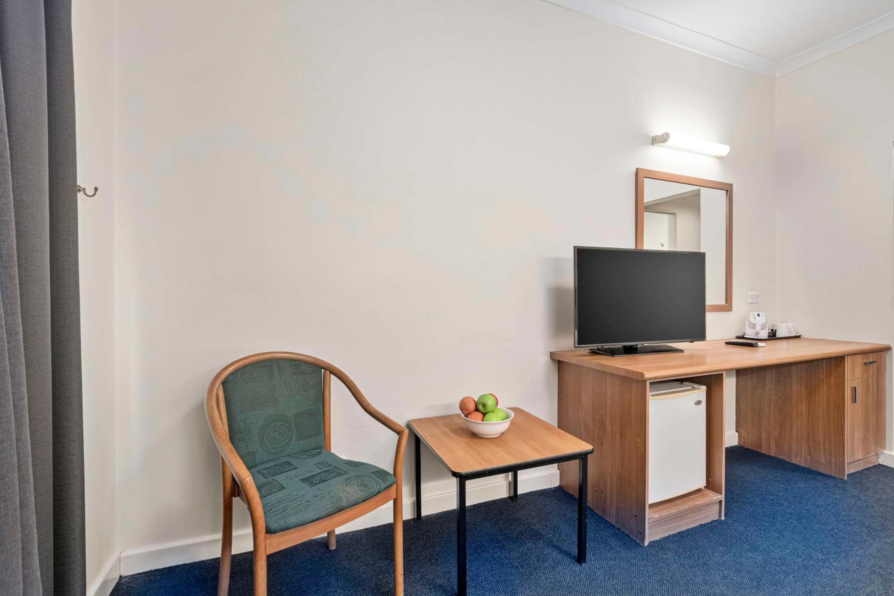 Standard Double or Twin Room photo 3