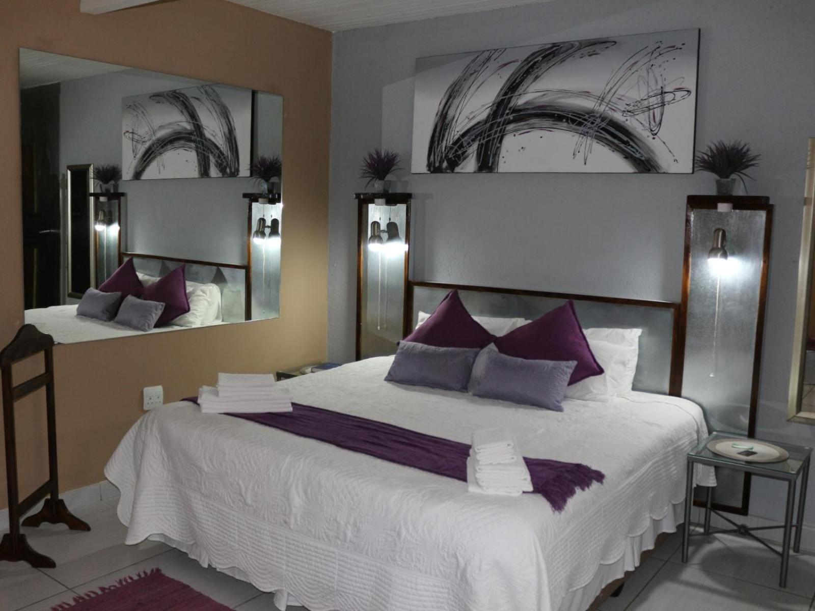 Business Queen Room