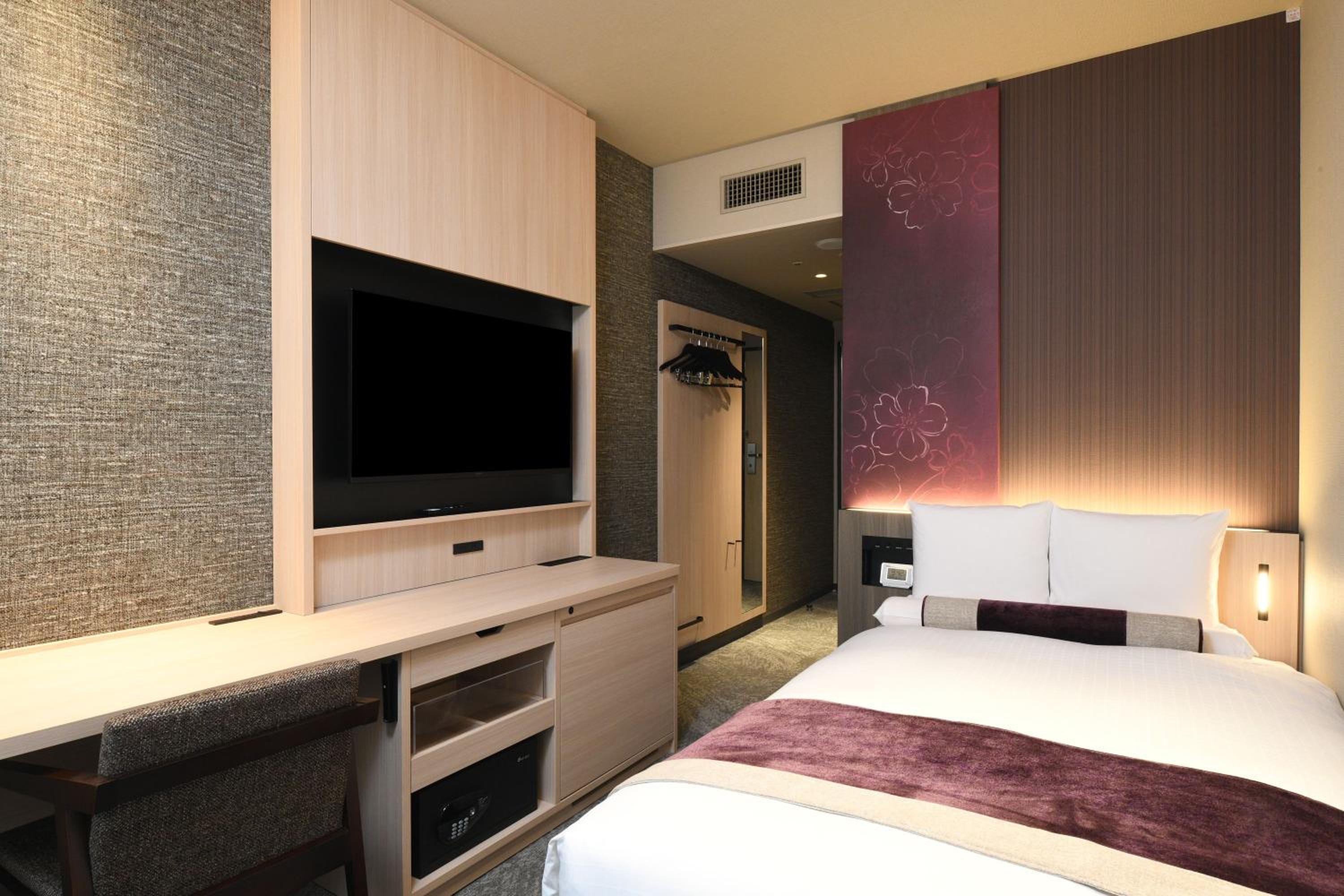 Standard Semi Double (One bed) - Non-Smoking