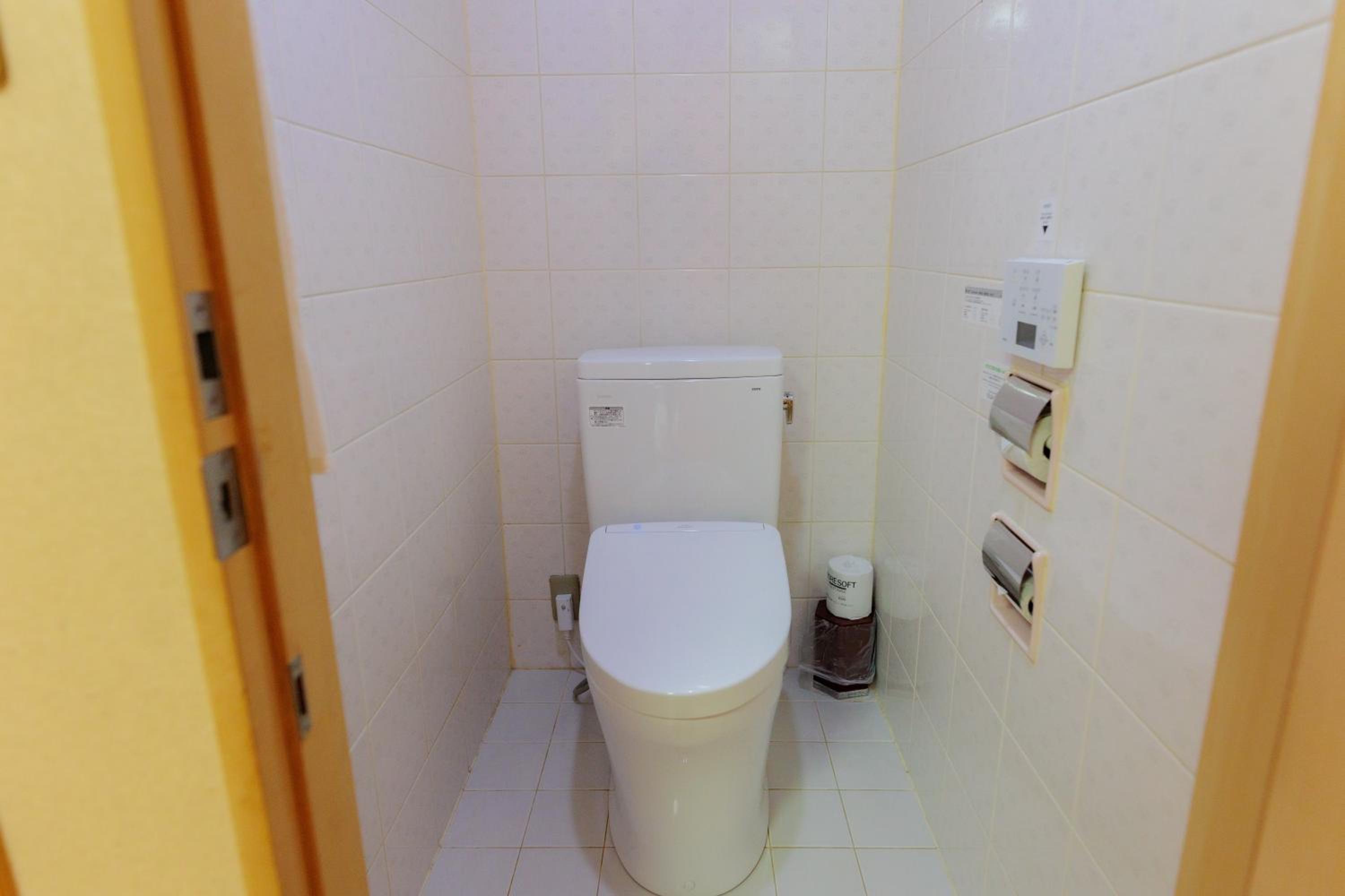Japanese-Style Room with Semi Open-Air Bath - Non-Smoking	(Not a hot spring) - Photo 4