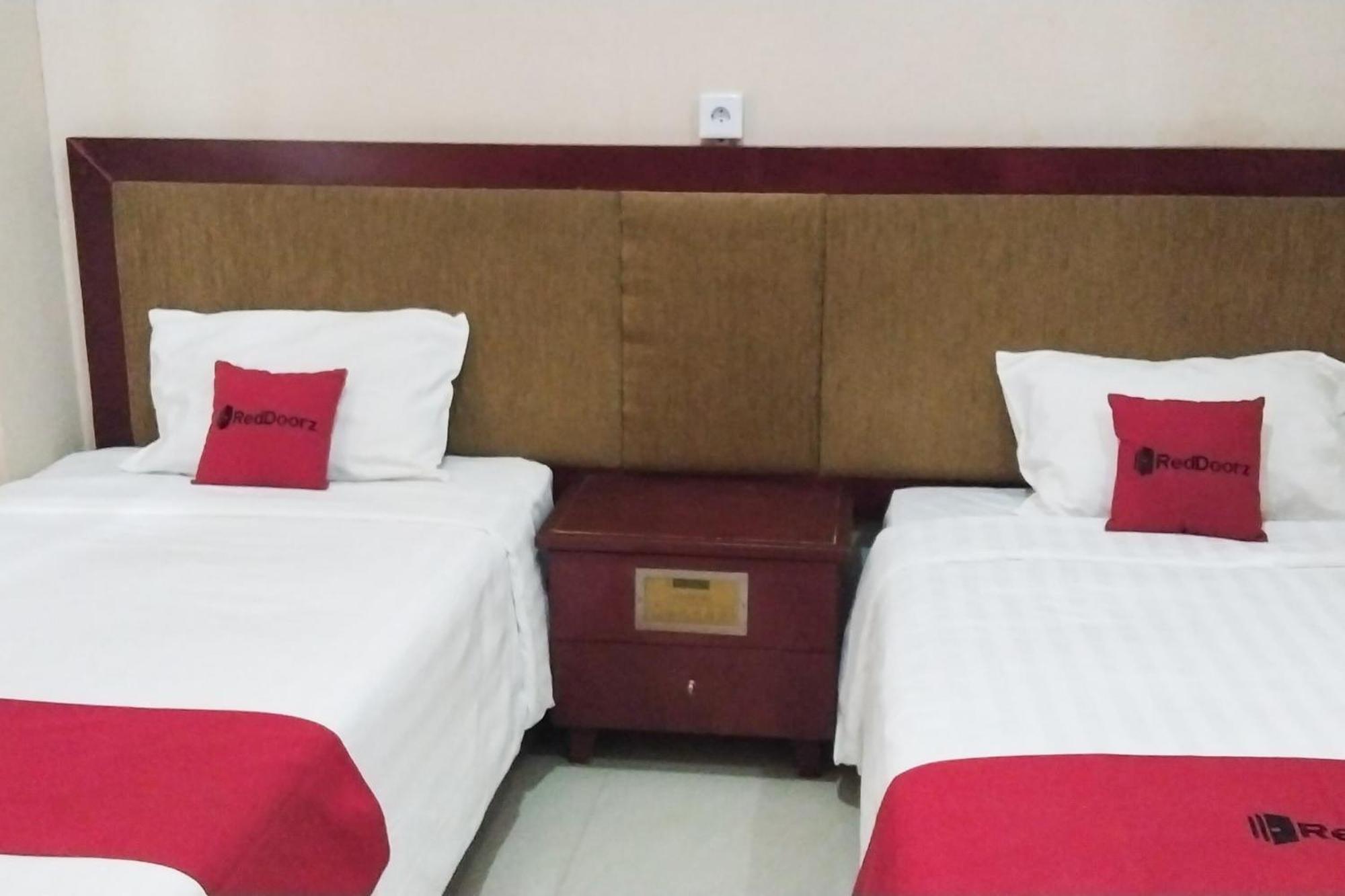 Standard Twin Room - Photo 19