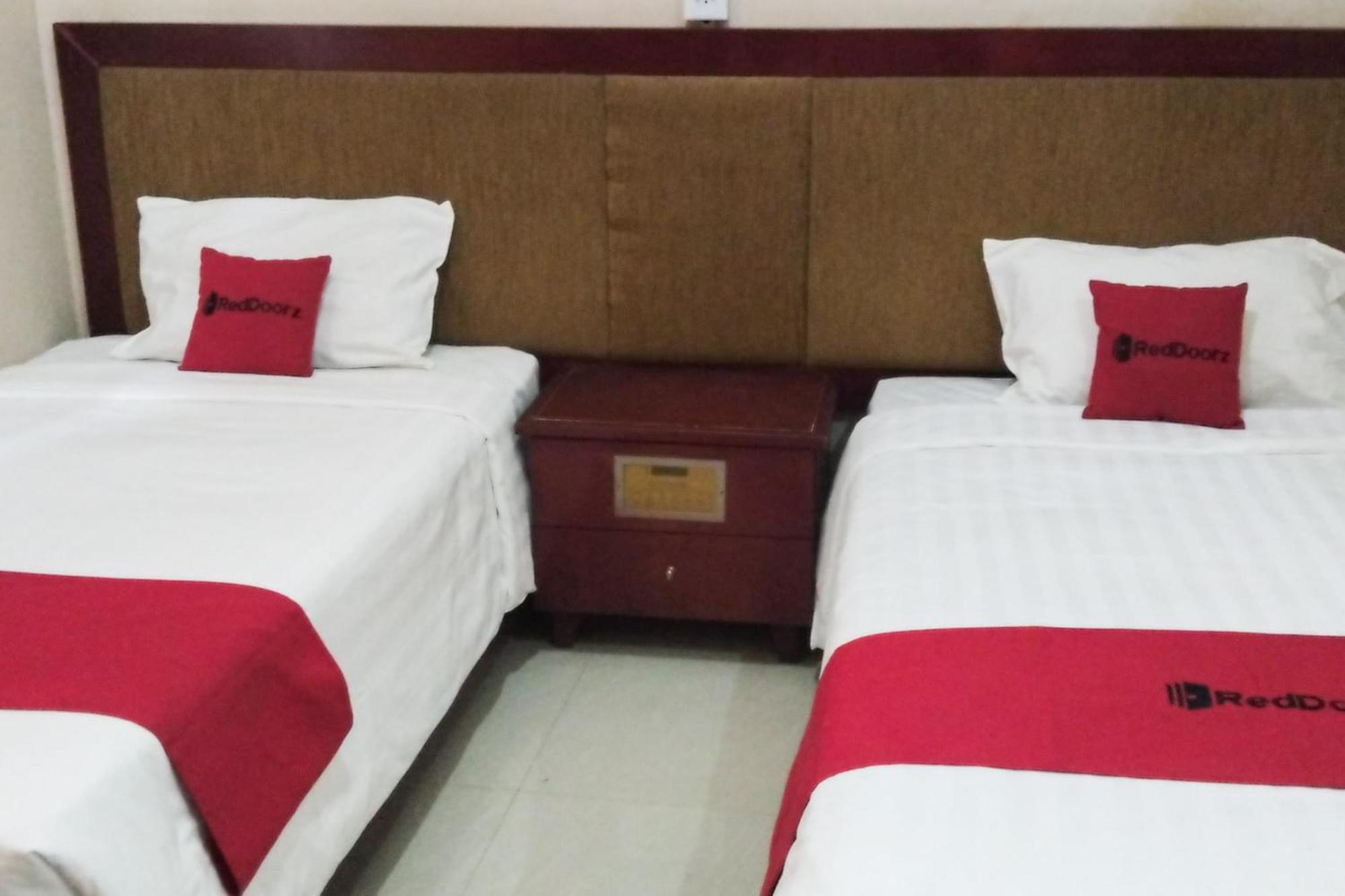Standard Twin Room - Photo 18