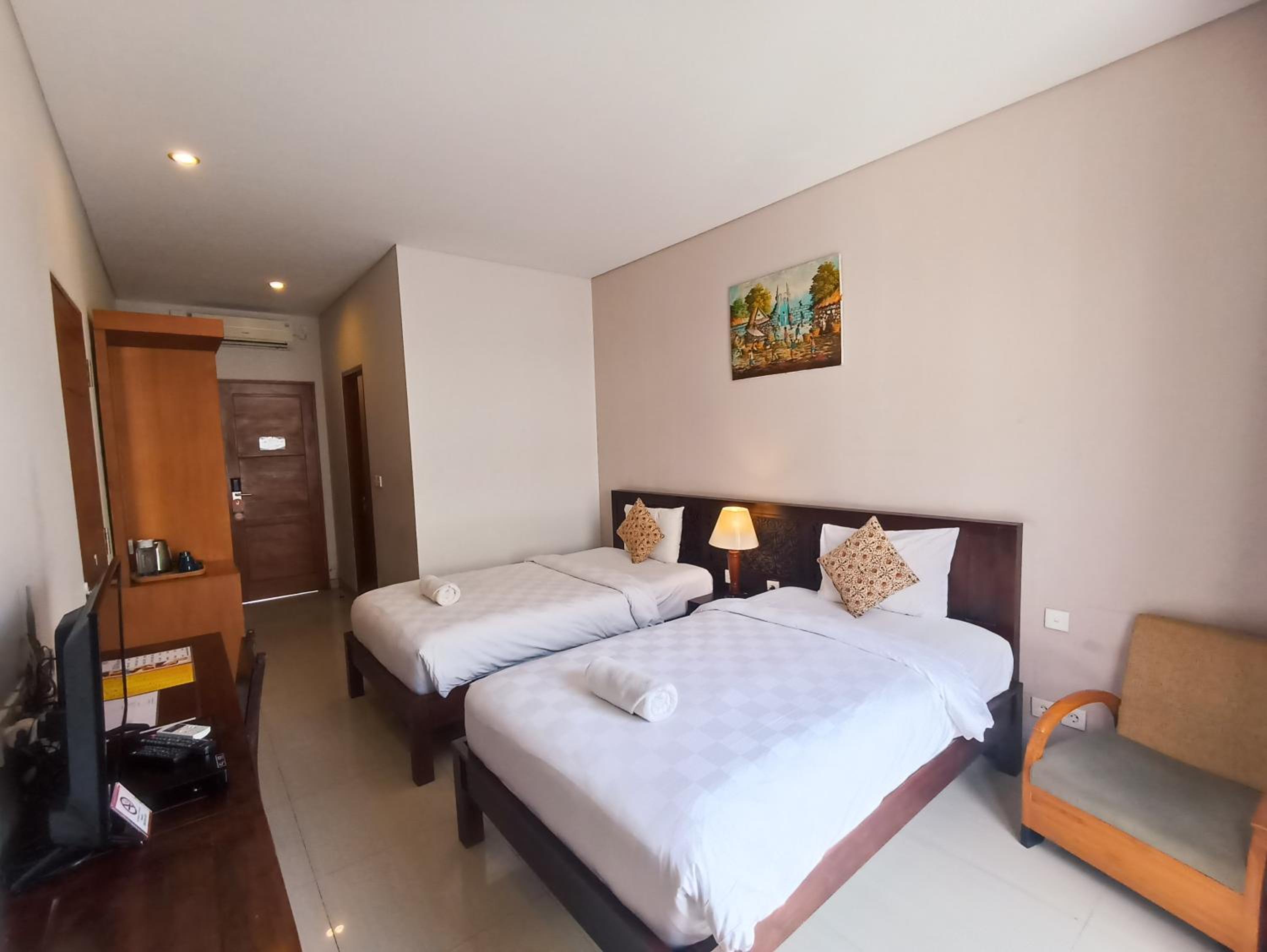 Superior Twin Room with Garden View photo 2