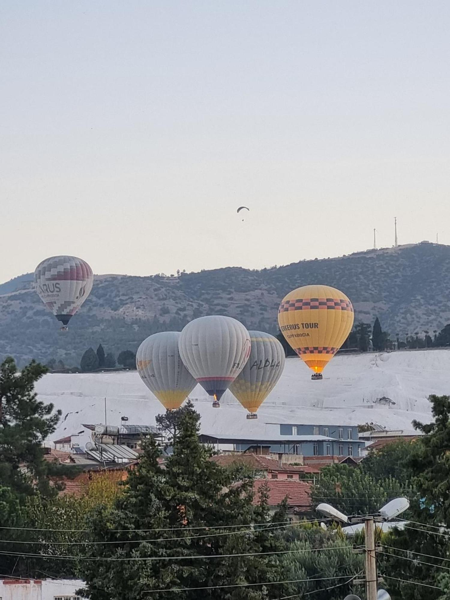 Deluxe Triple Room photo 3