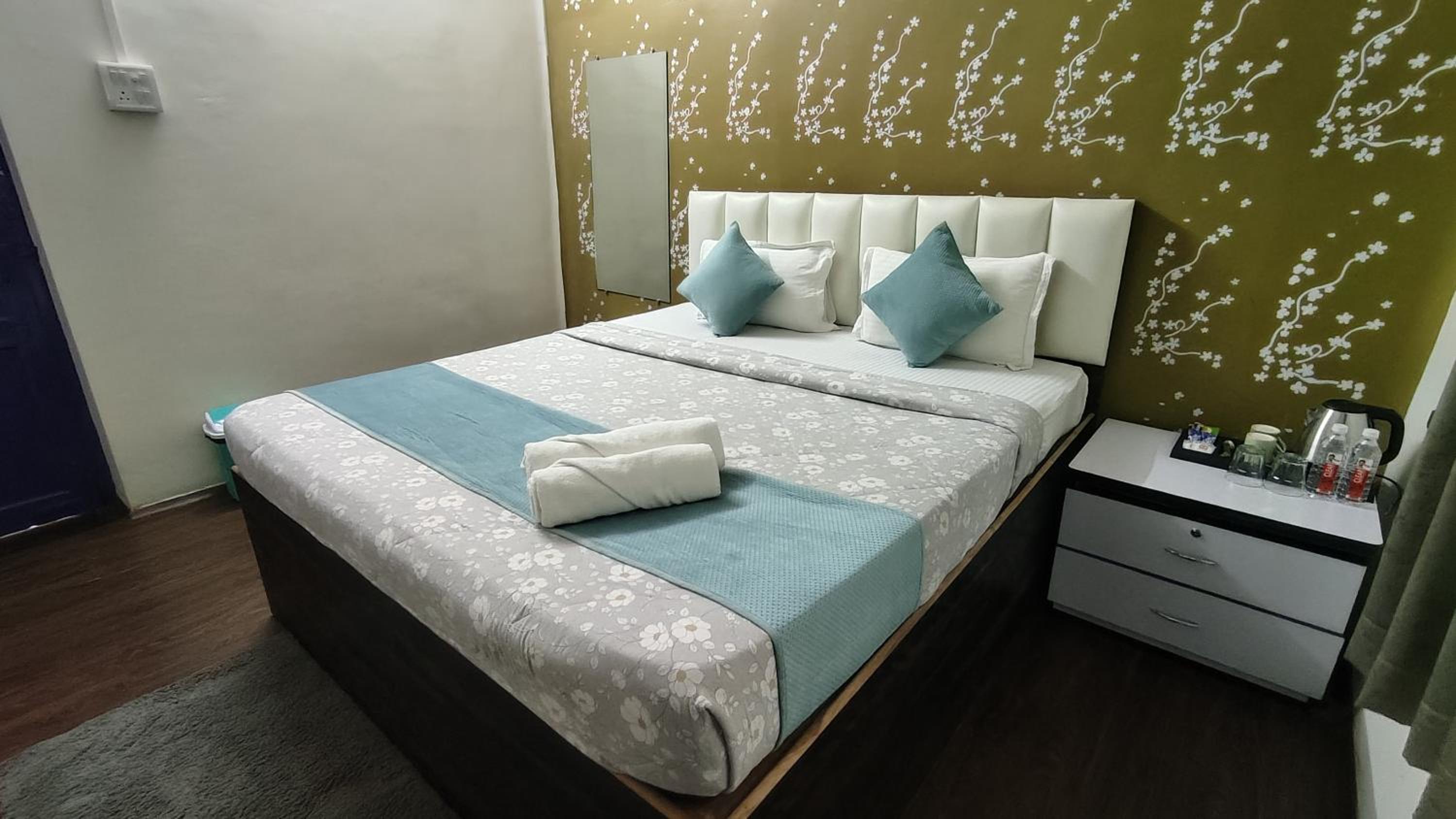 Double Room with Private Bathroom photo 2
