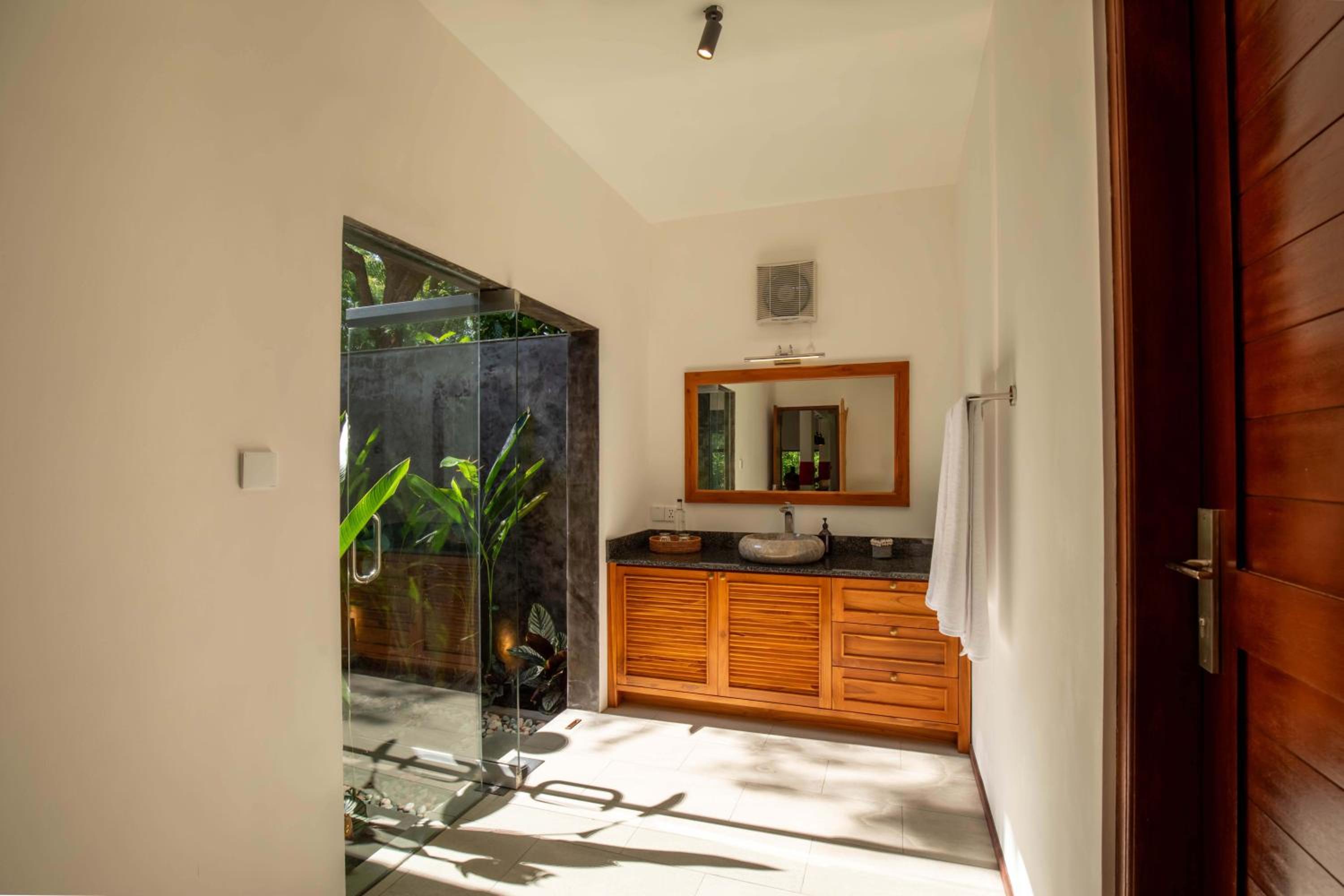 Two-Bedroom Villa with Mountain View and Full Set Kitchen photo 2