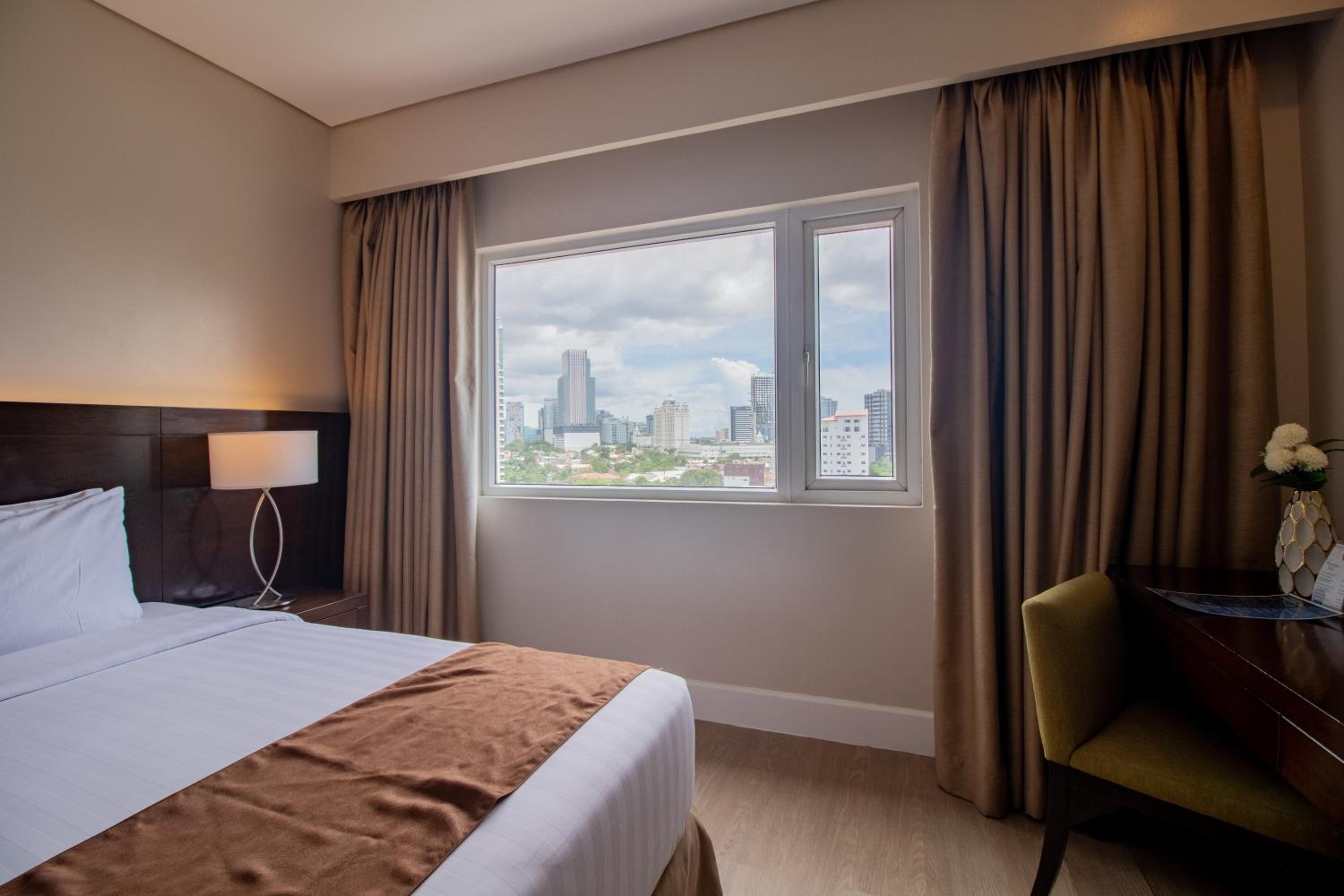Superior King Room - Photo 10