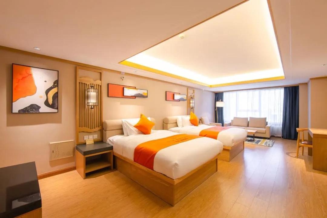 Premier Twin Room